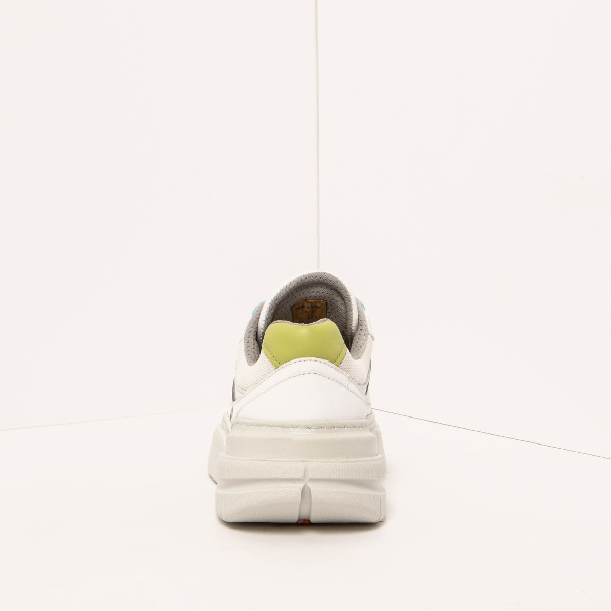 gid://shopify/Product/16172044616012_5