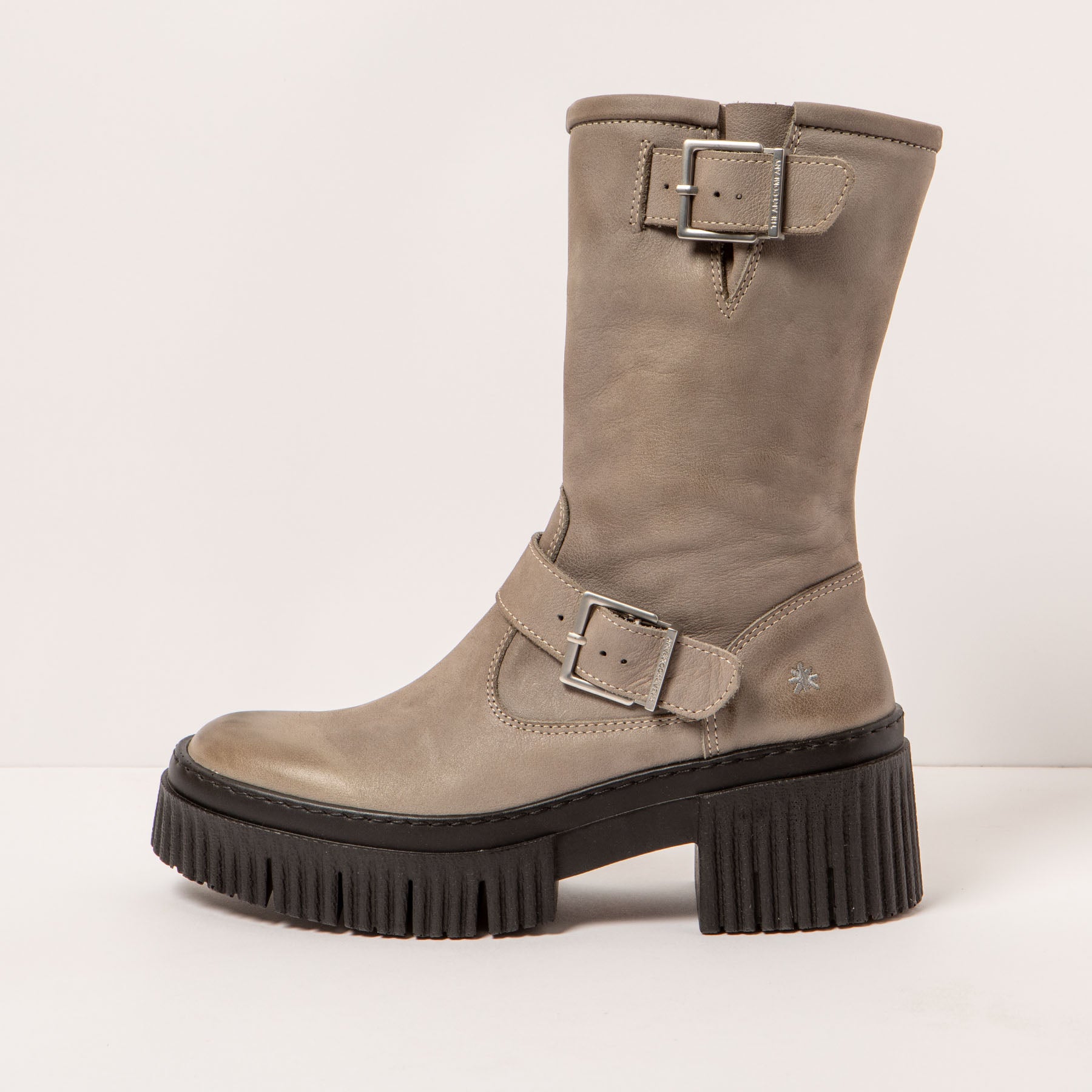 gid://shopify/Product/15693964706124_1
