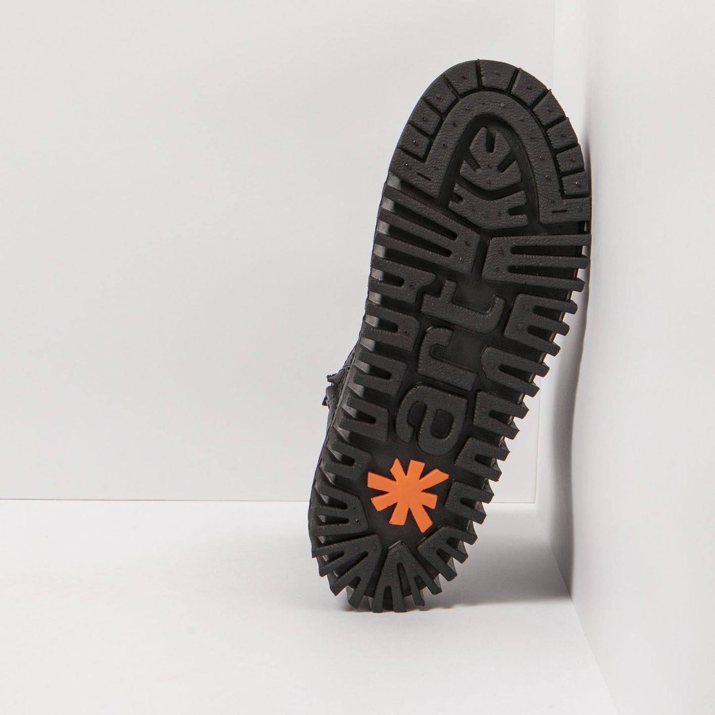 gid://shopify/Product/15785721758028_6