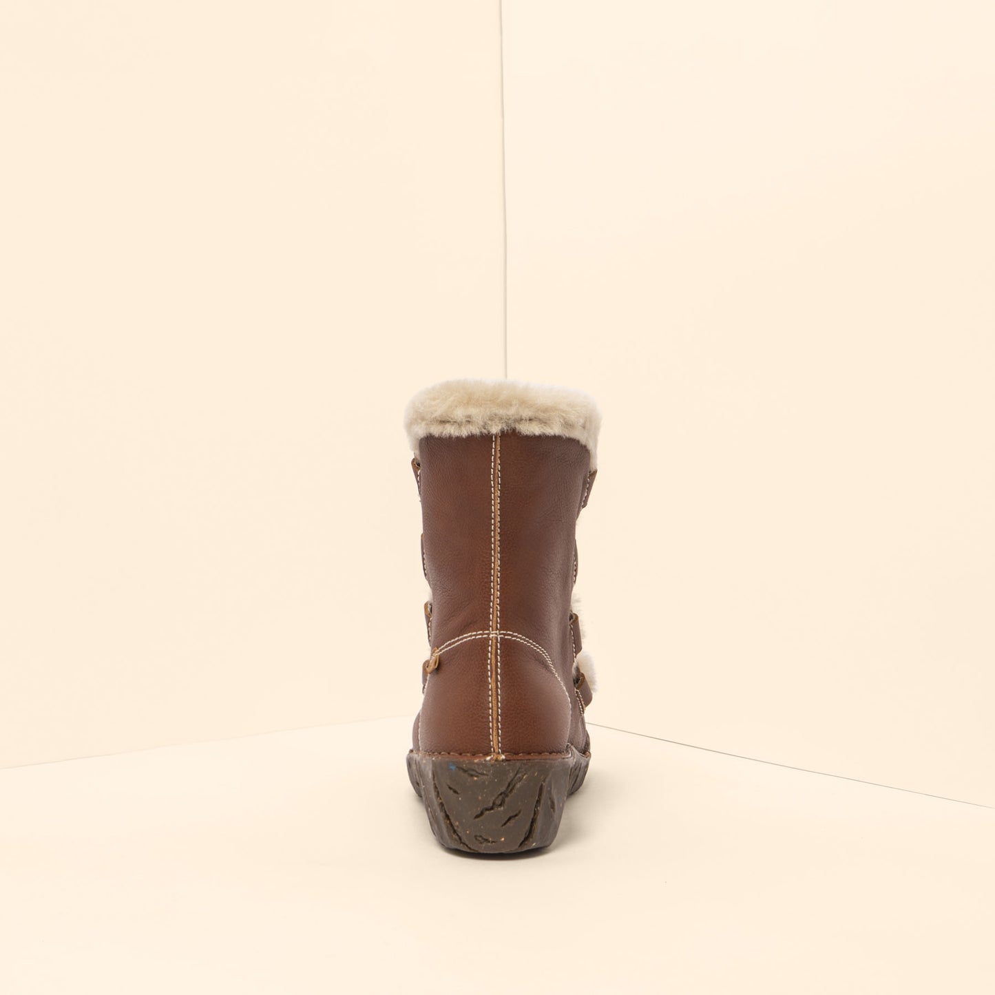 gid://shopify/Product/15699965378892_8