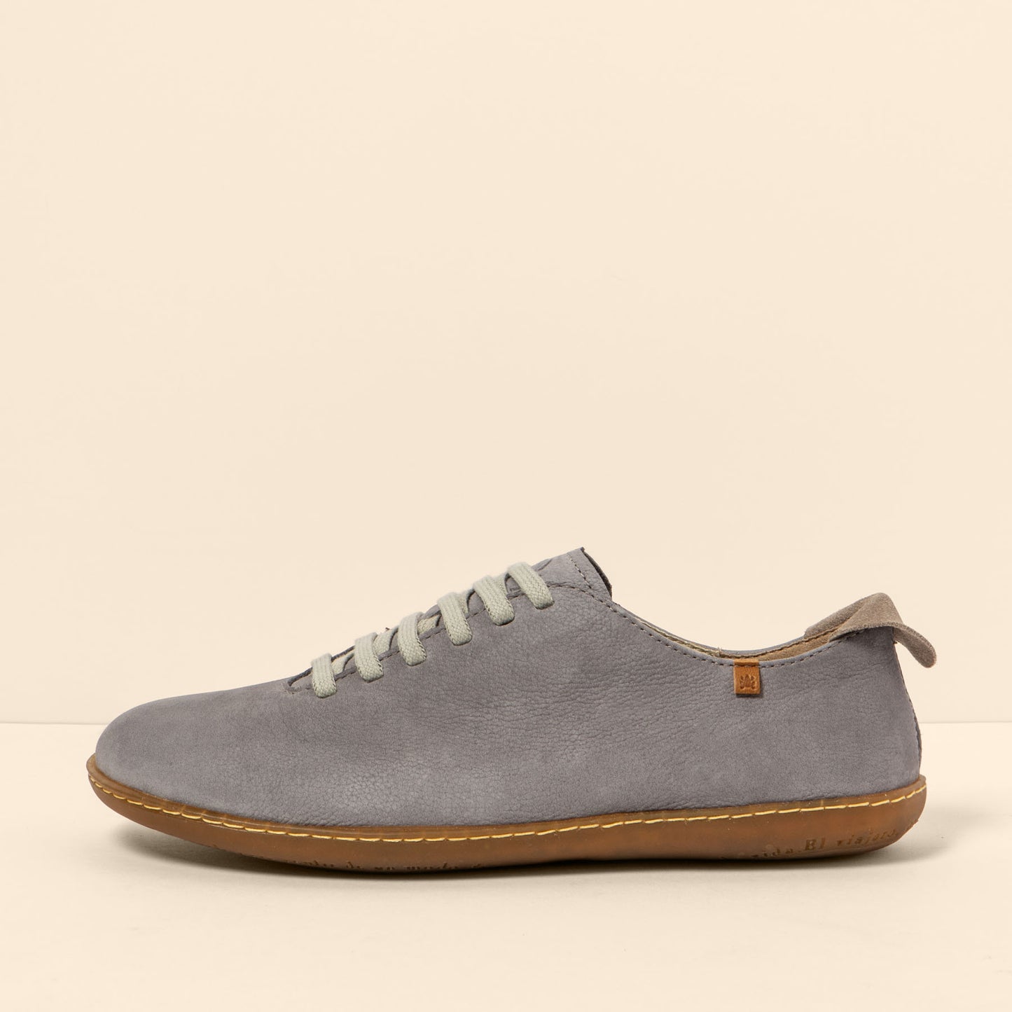 gid://shopify/Product/15700672905548_1