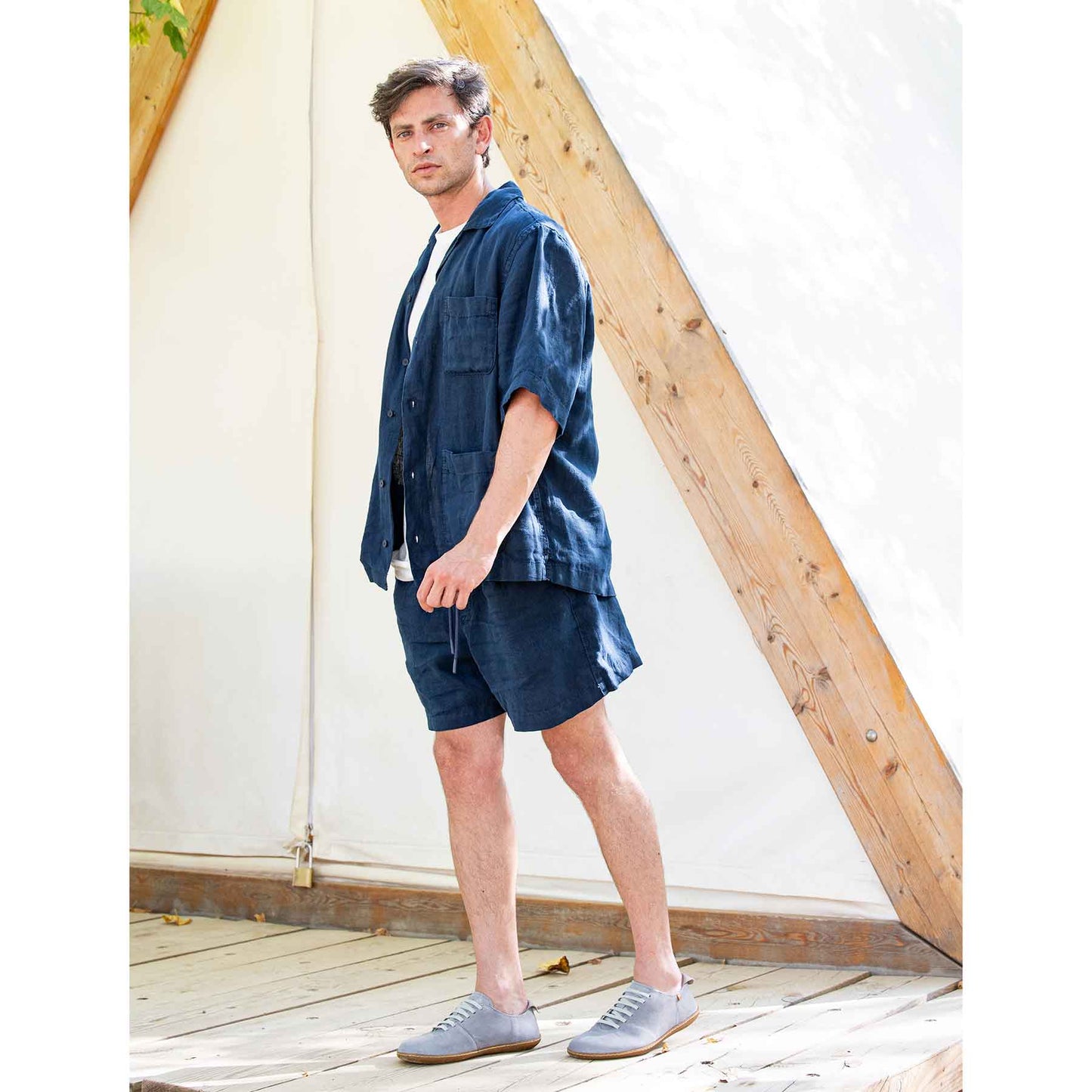 gid://shopify/Product/15700672905548_8