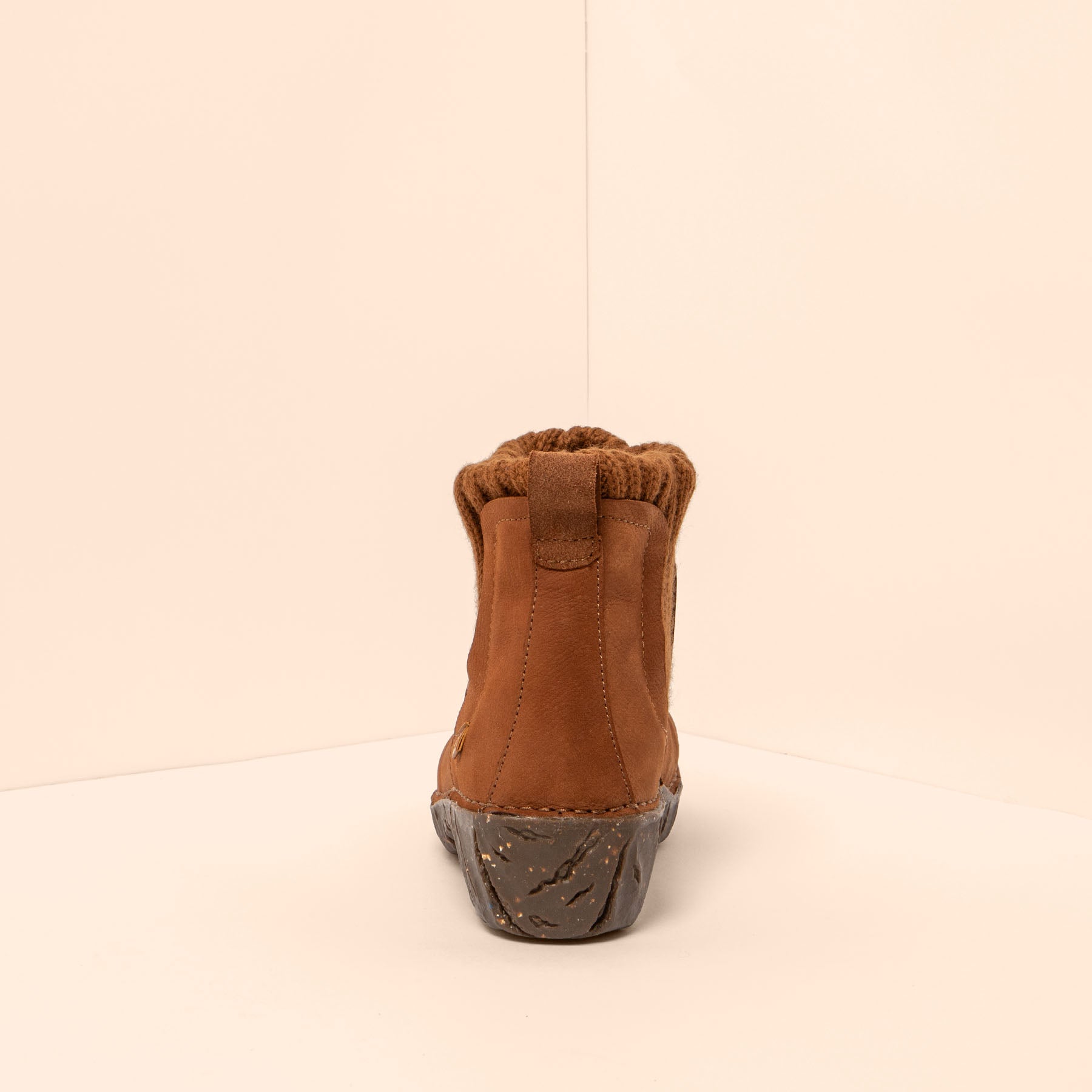gid://shopify/Product/15700919877964_5