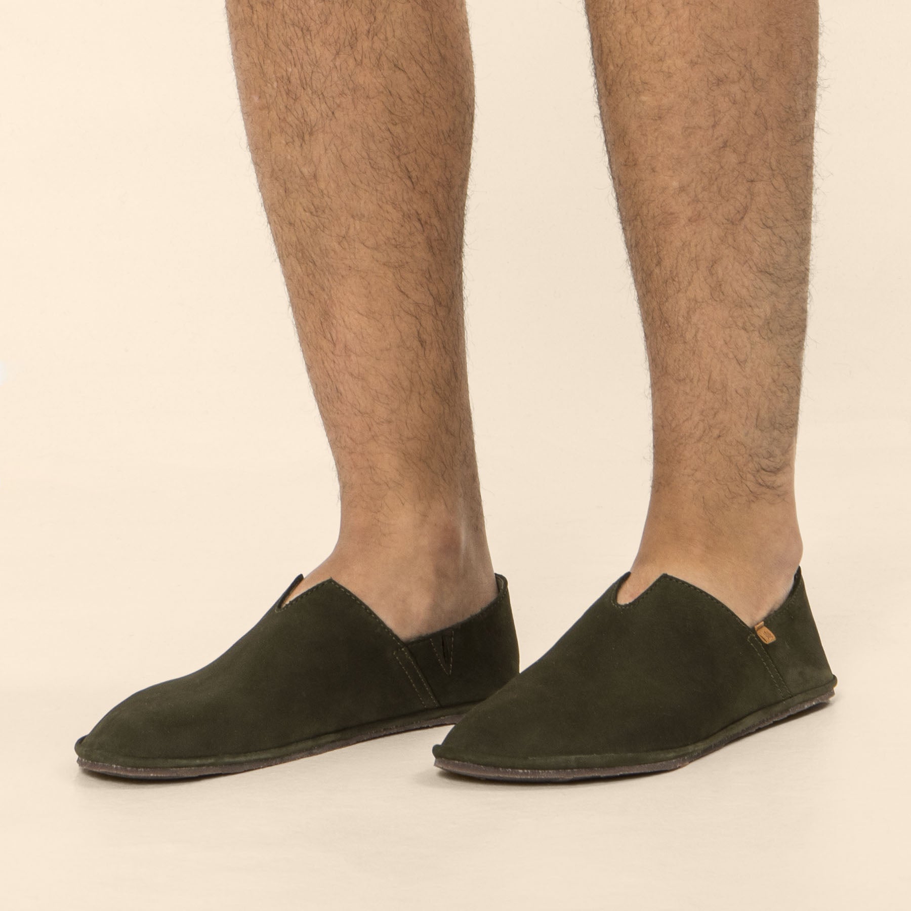 gid://shopify/Product/15700426555724_2