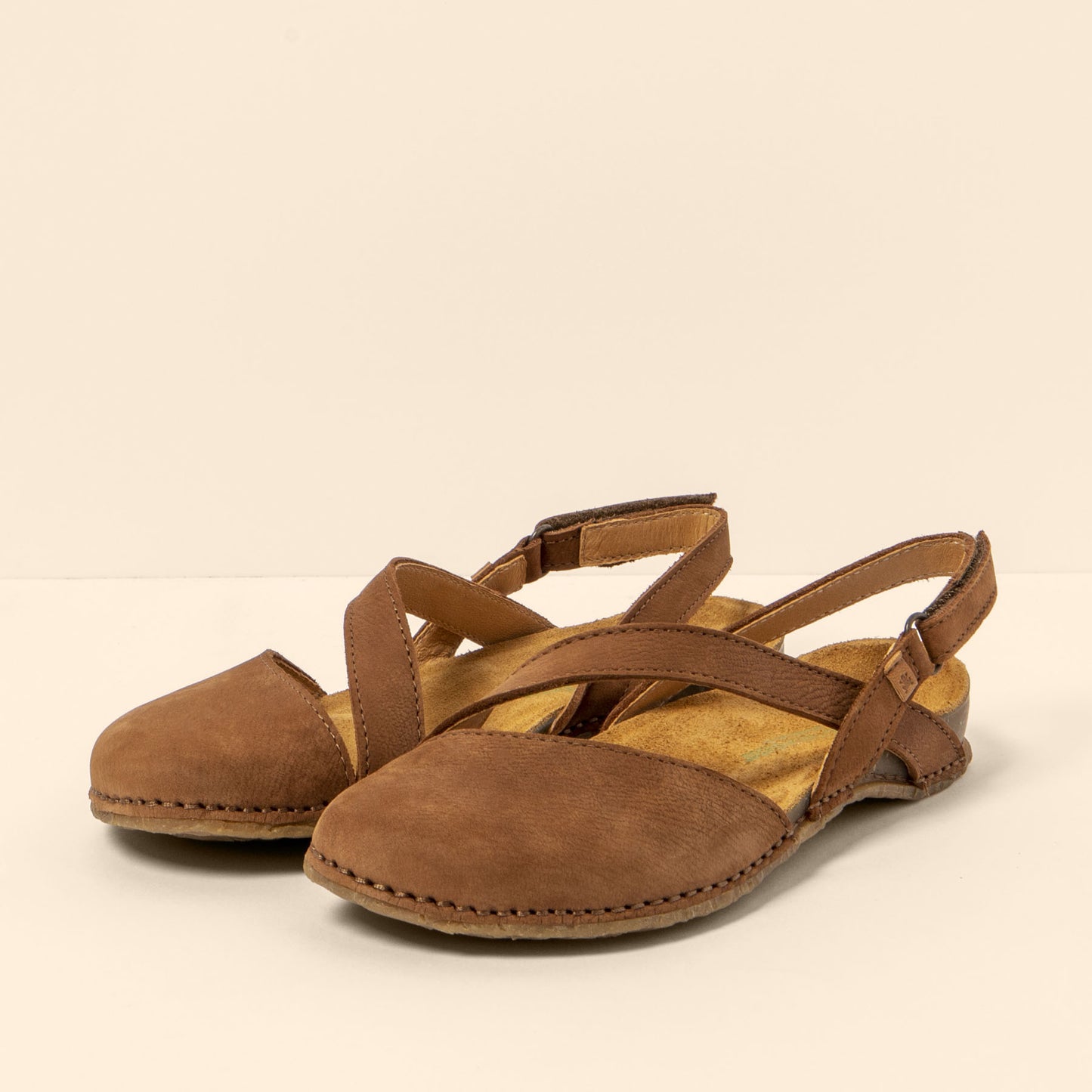gid://shopify/Product/15791575171404_5