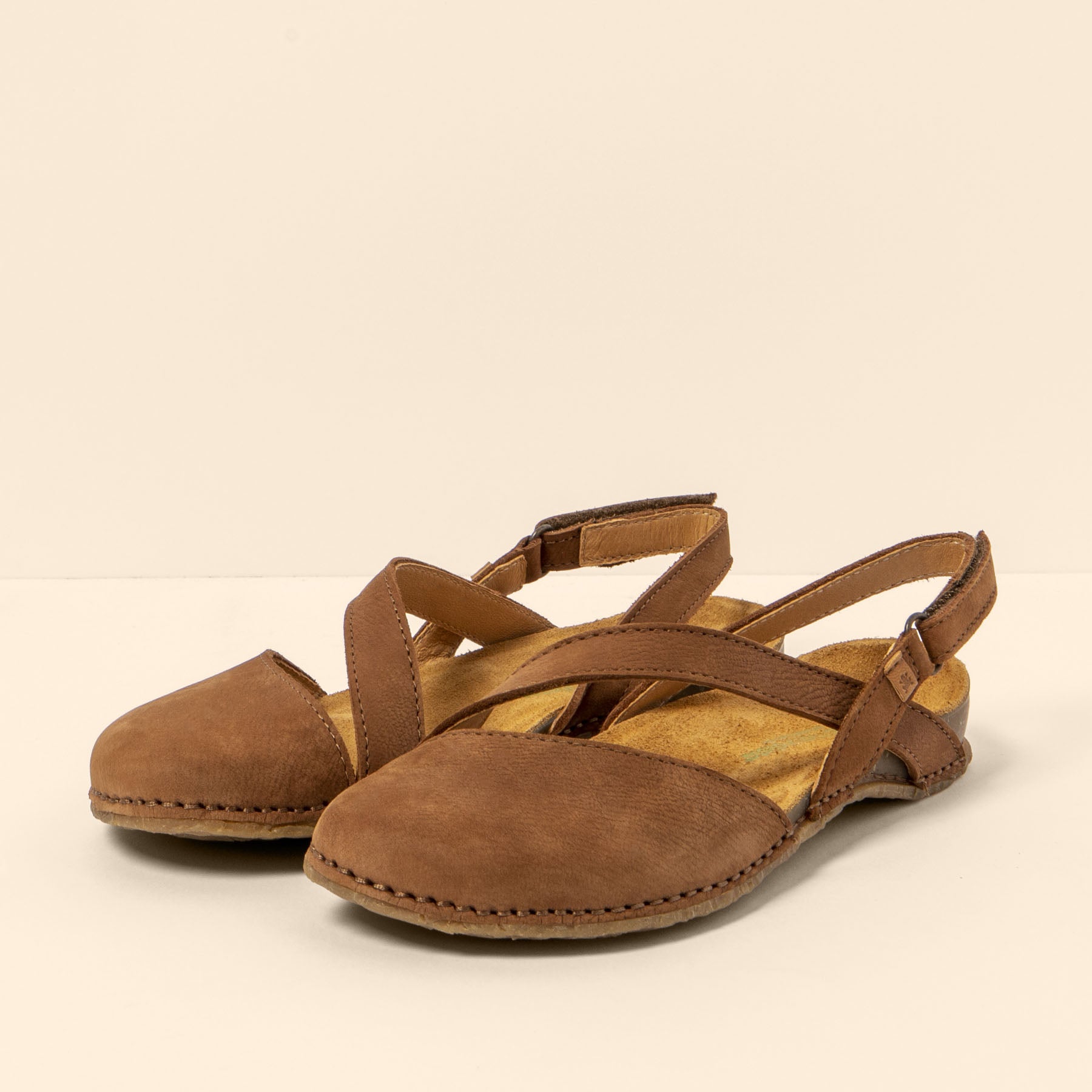 gid://shopify/Product/15791575171404_5
