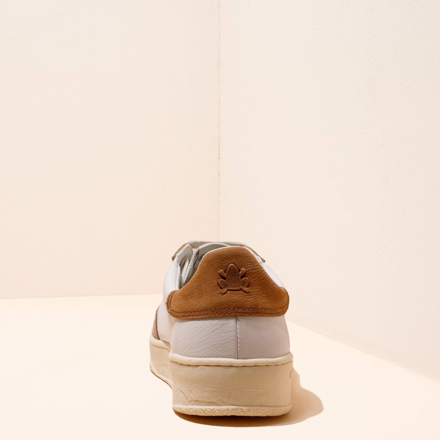 gid://shopify/Product/15700094910796_5