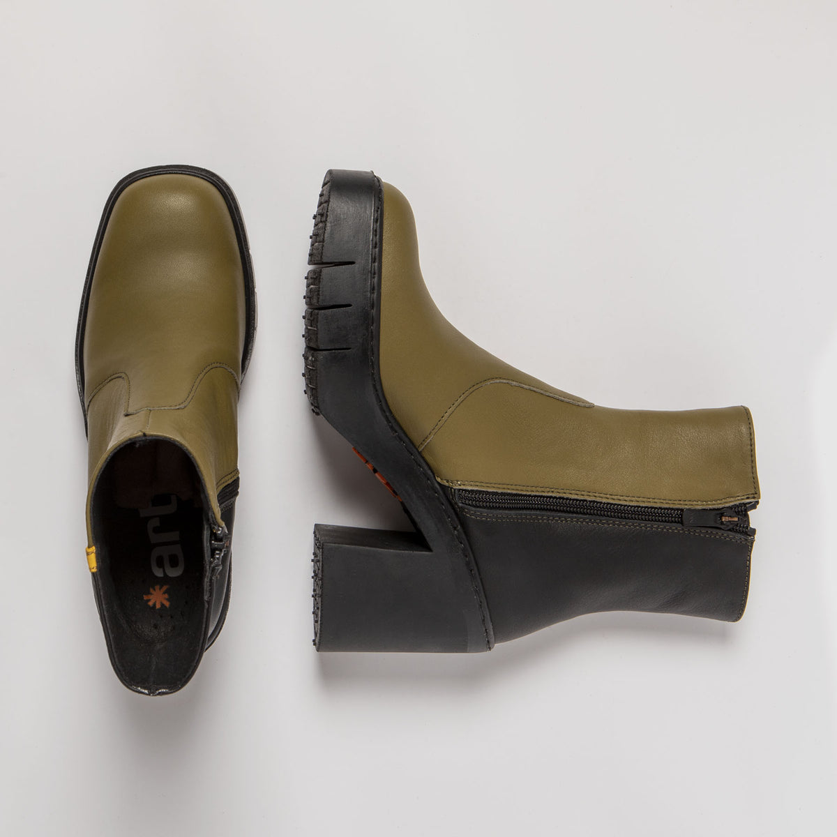 gid://shopify/Product/16171797709132_7