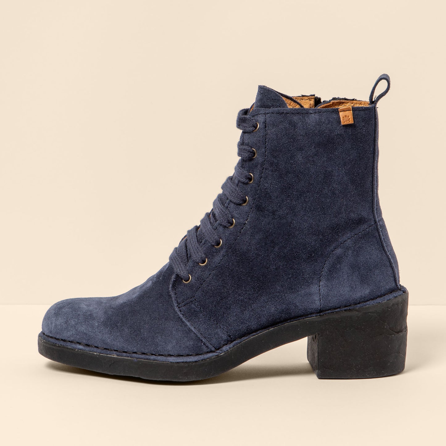 gid://shopify/Product/15700046086476_1