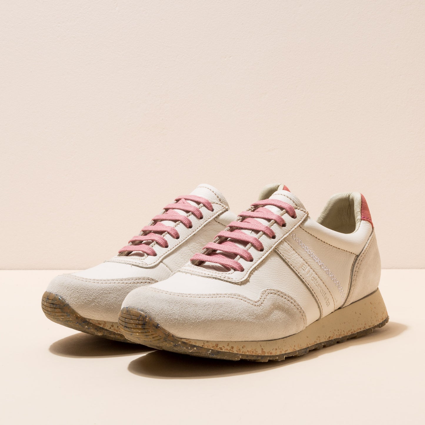 gid://shopify/Product/15700330545484_2