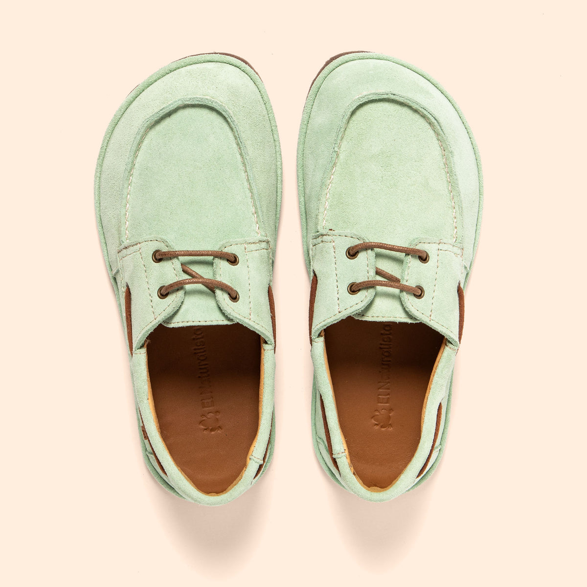 gid://shopify/Product/16124713337164_4