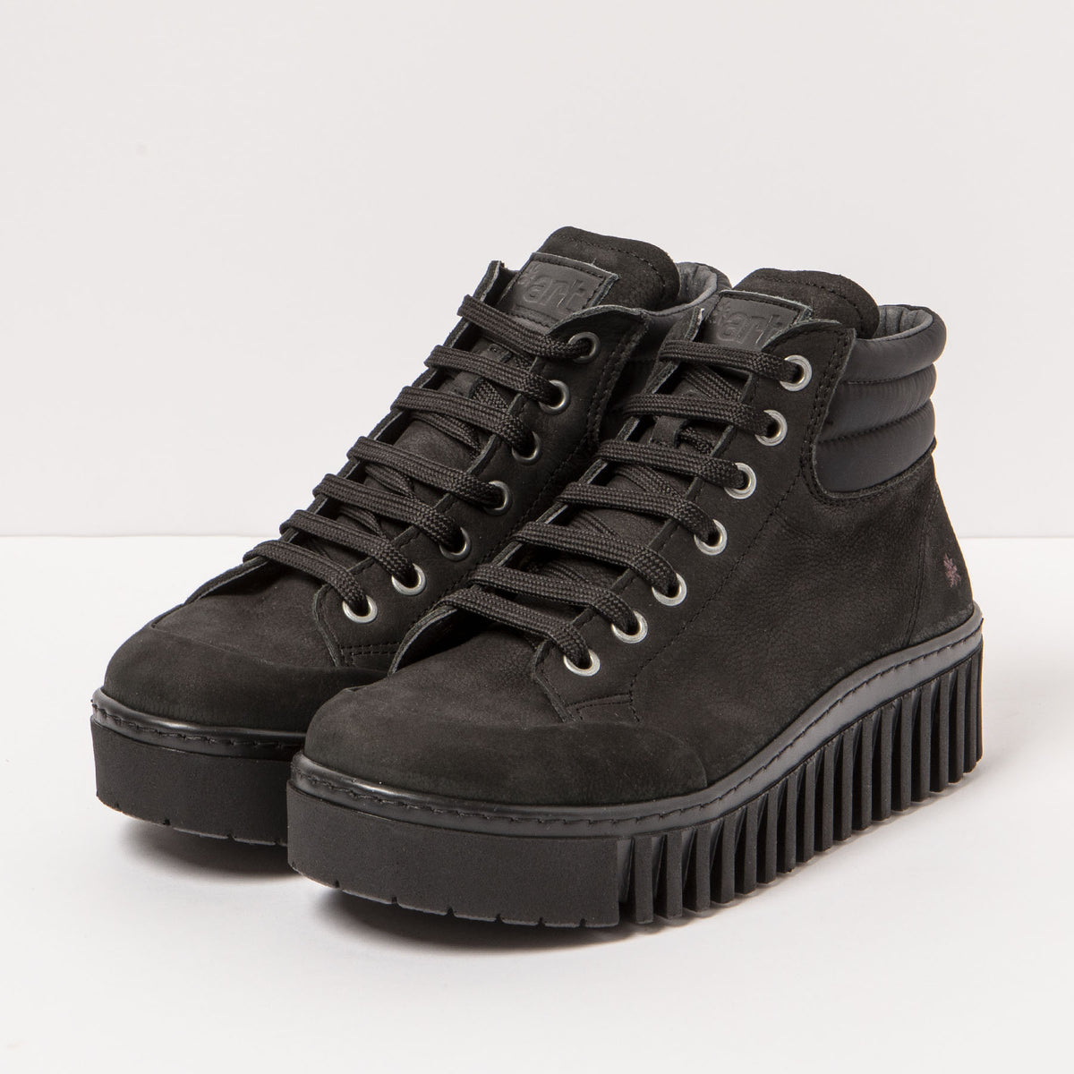 gid://shopify/Product/16171208802636_5
