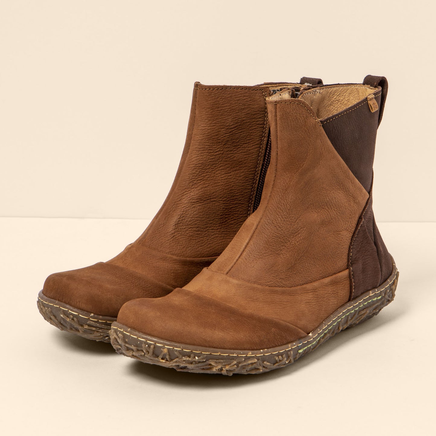 gid://shopify/Product/15699974586700_5