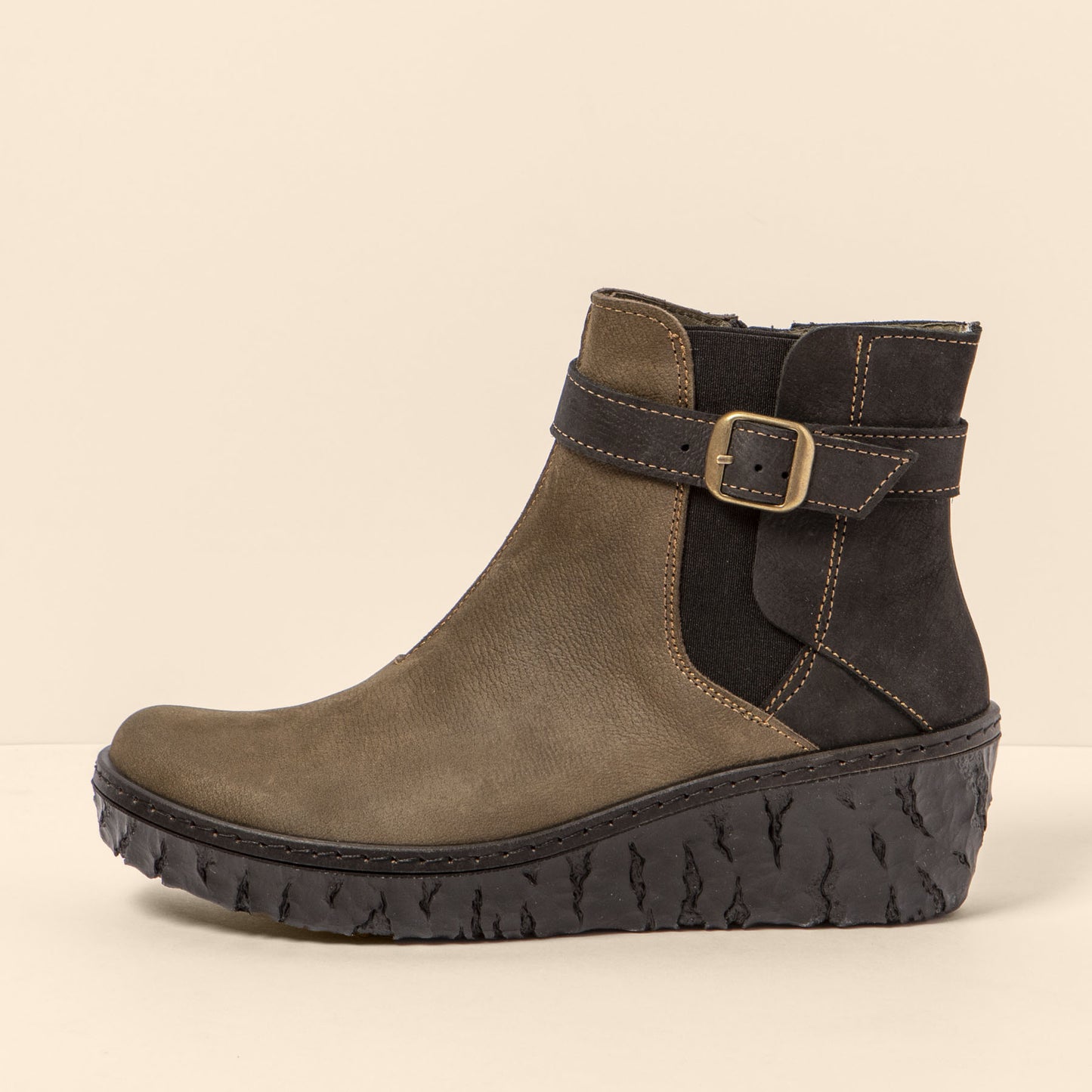 gid://shopify/Product/15699901972812_4
