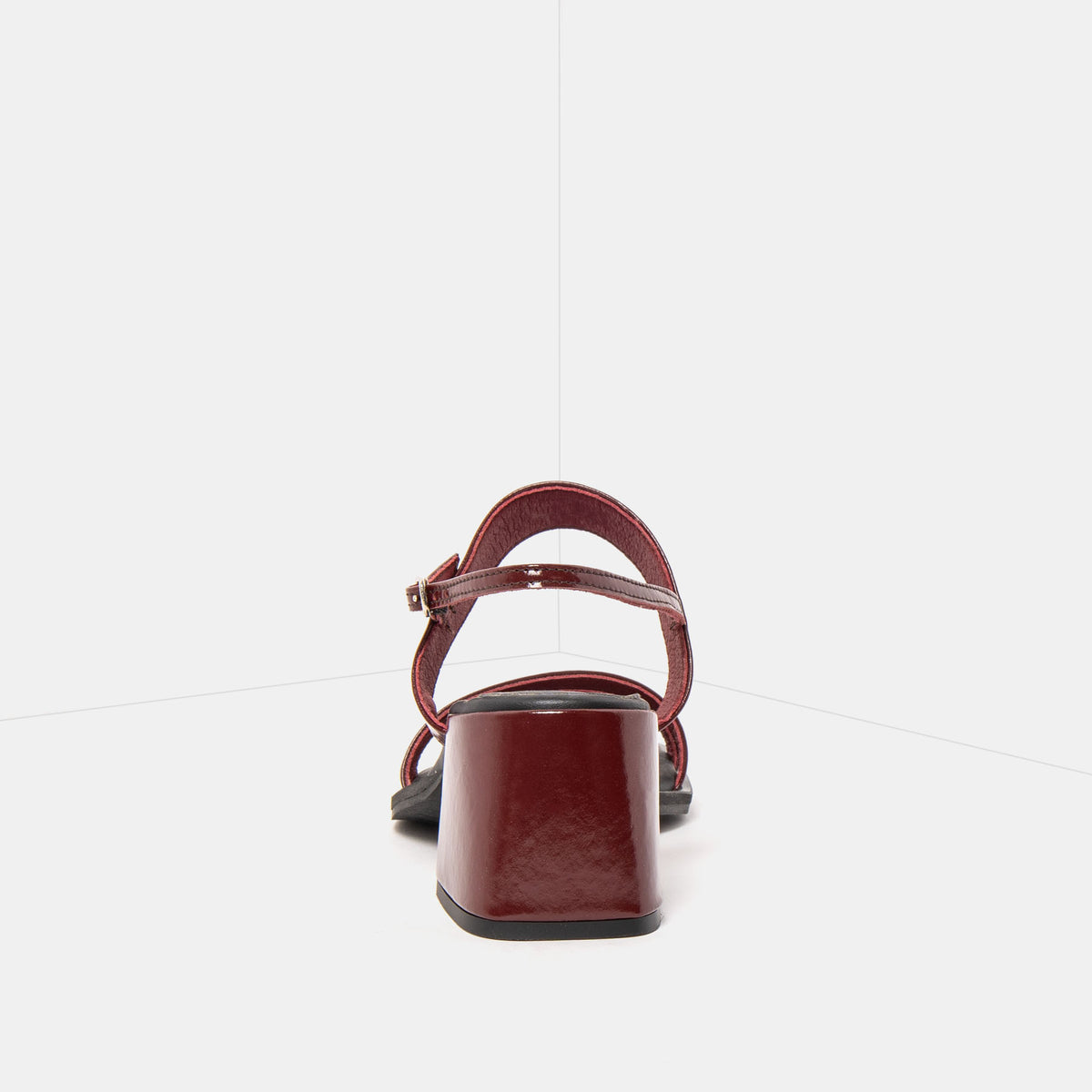 gid://shopify/Product/16173051314508_5