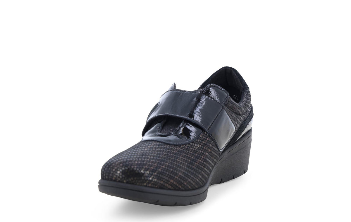 gid://shopify/Product/16118166487372_3