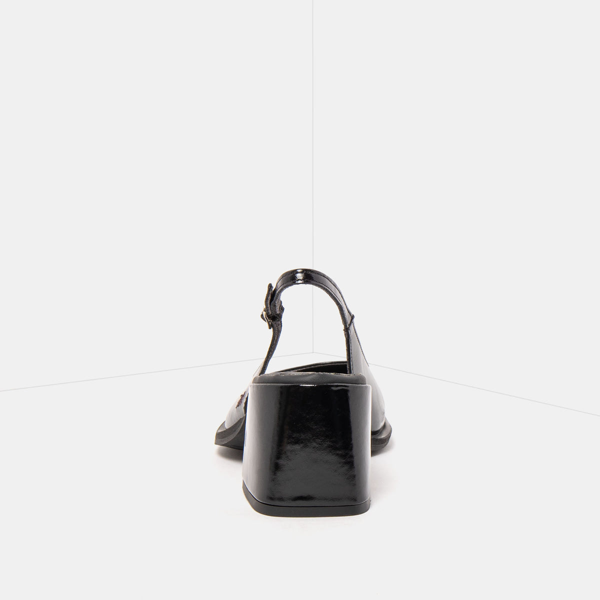 gid://shopify/Product/16173059834188_5