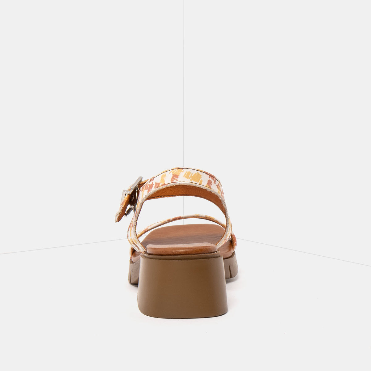 gid://shopify/Product/16173089423692_5