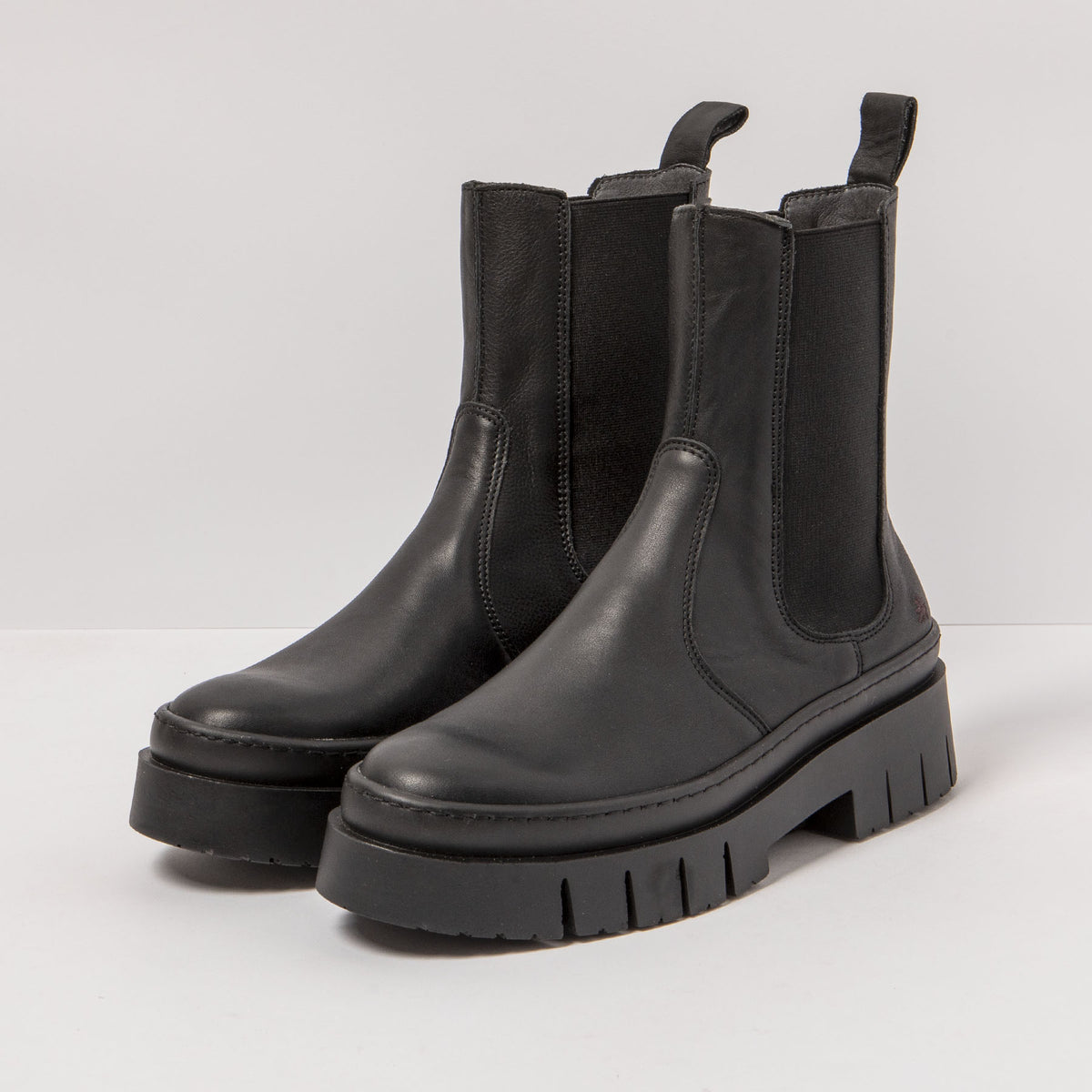 gid://shopify/Product/16171630068044_5