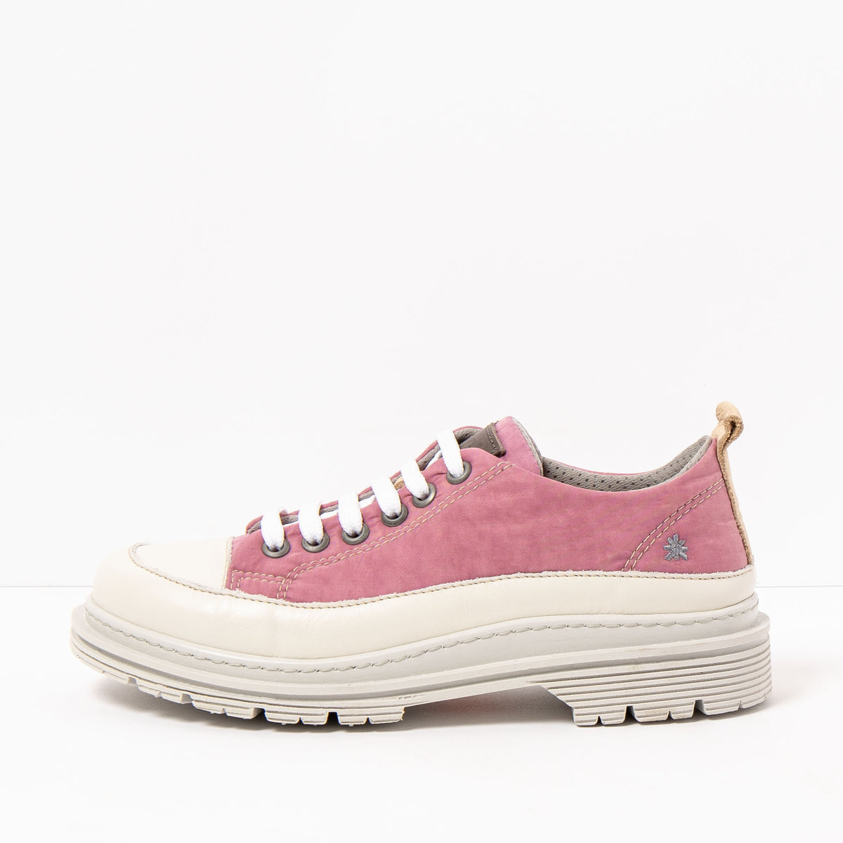 gid://shopify/Product/16172987187532_1