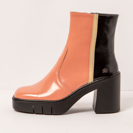 gid://shopify/Product/15694352646476_1