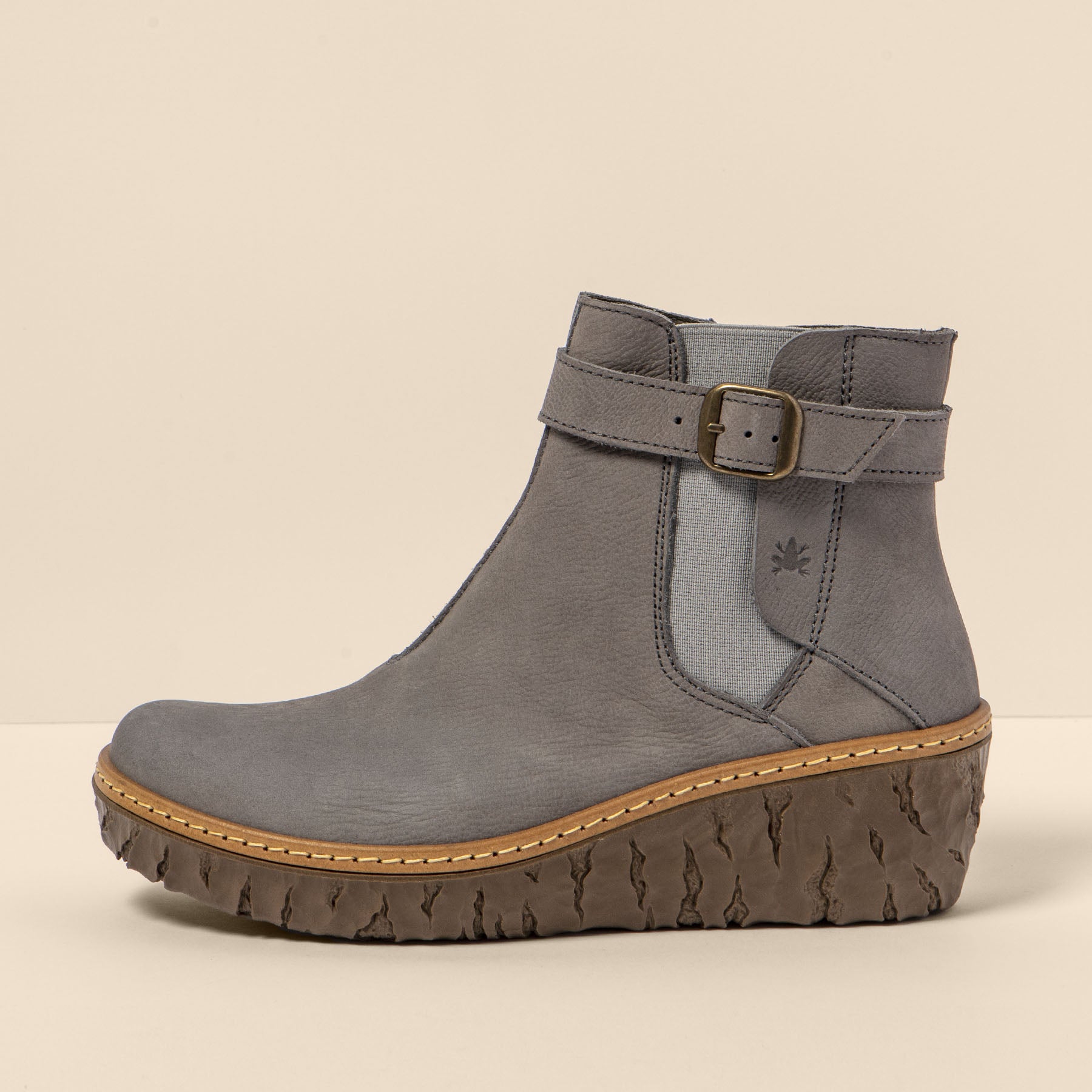 gid://shopify/Product/15699897909580_1