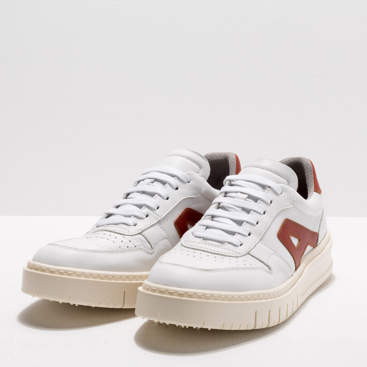 gid://shopify/Product/16171443847500_5