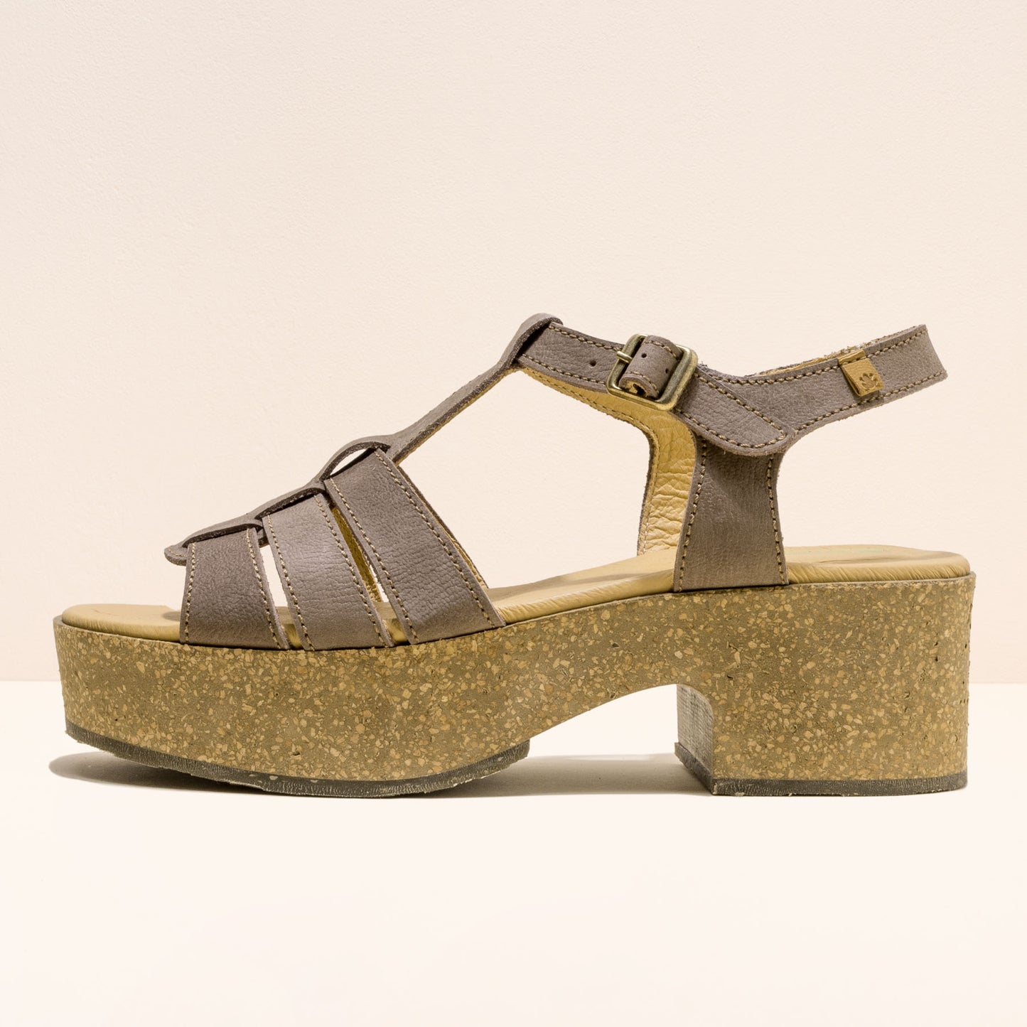 gid://shopify/Product/15700133708108_4