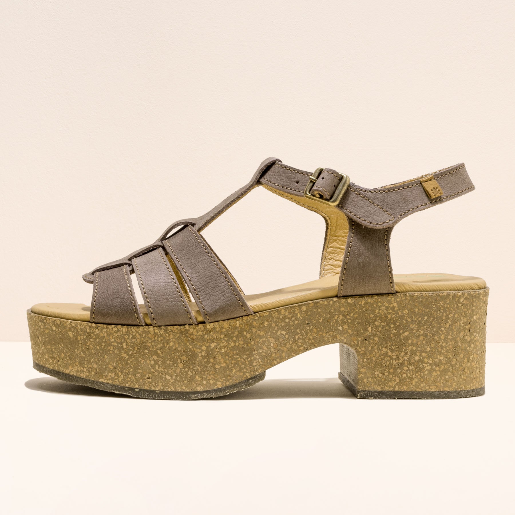 gid://shopify/Product/15700133708108_4