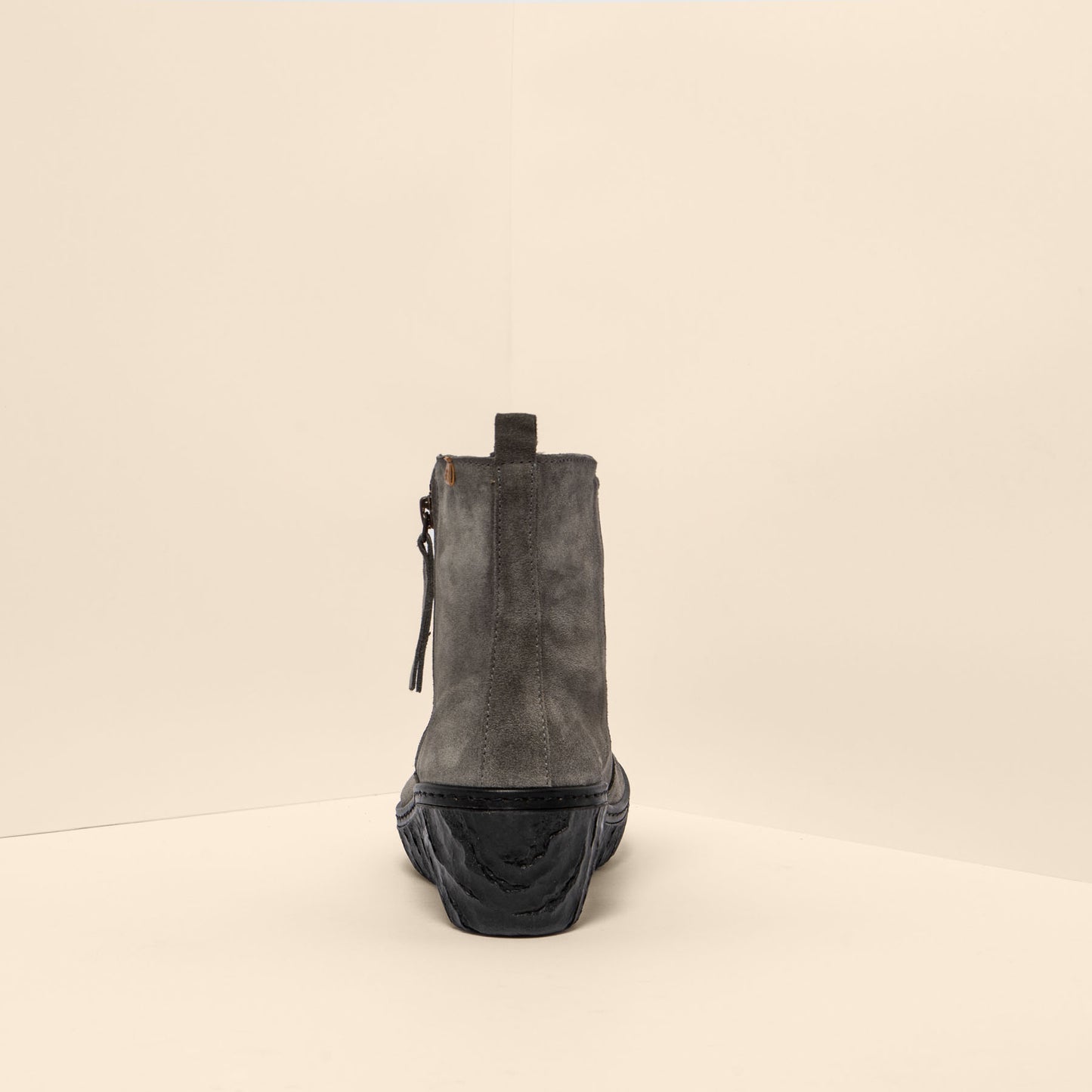 gid://shopify/Product/15699911180620_8