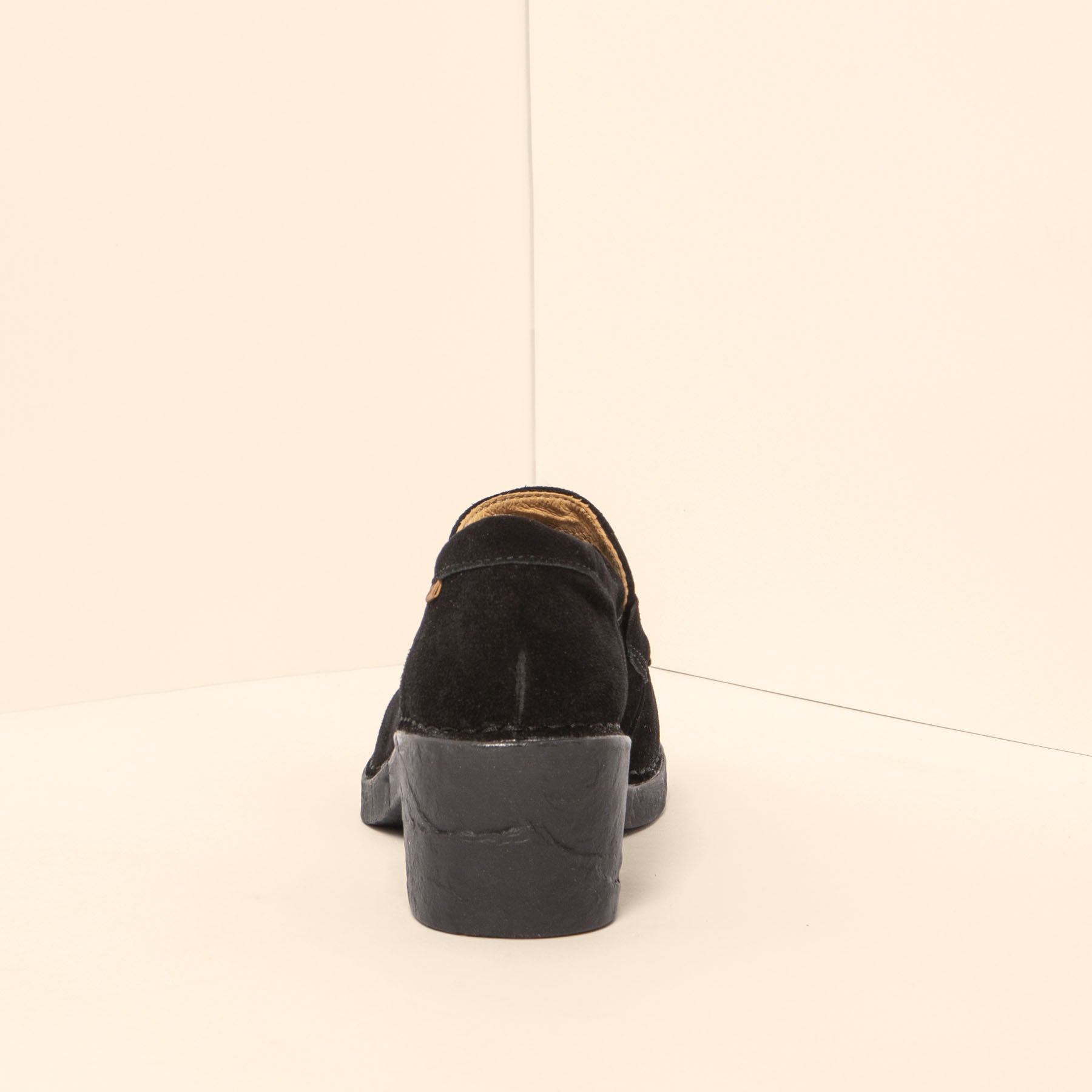 gid://shopify/Product/15700050510156_8