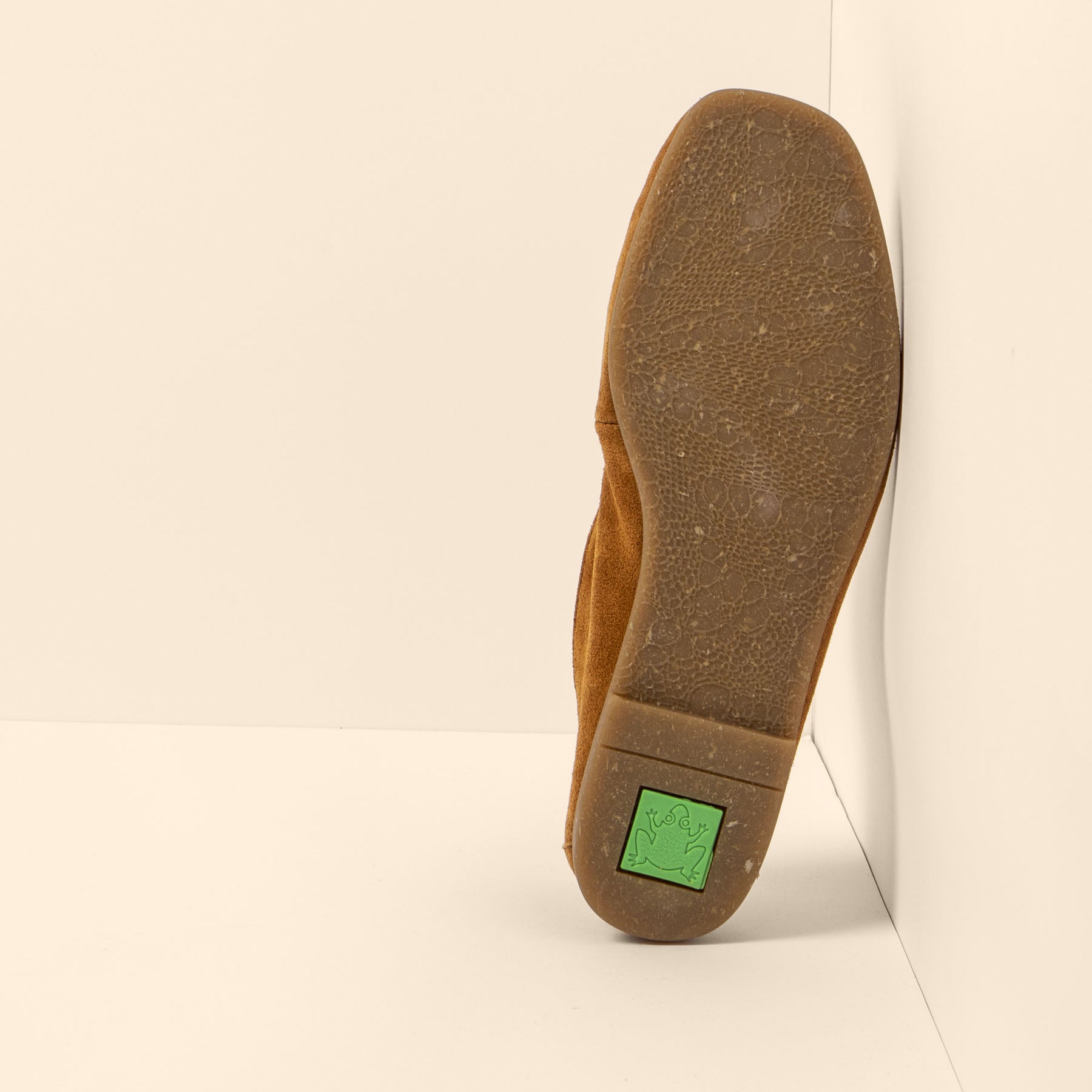 gid://shopify/Product/15700010664268_3