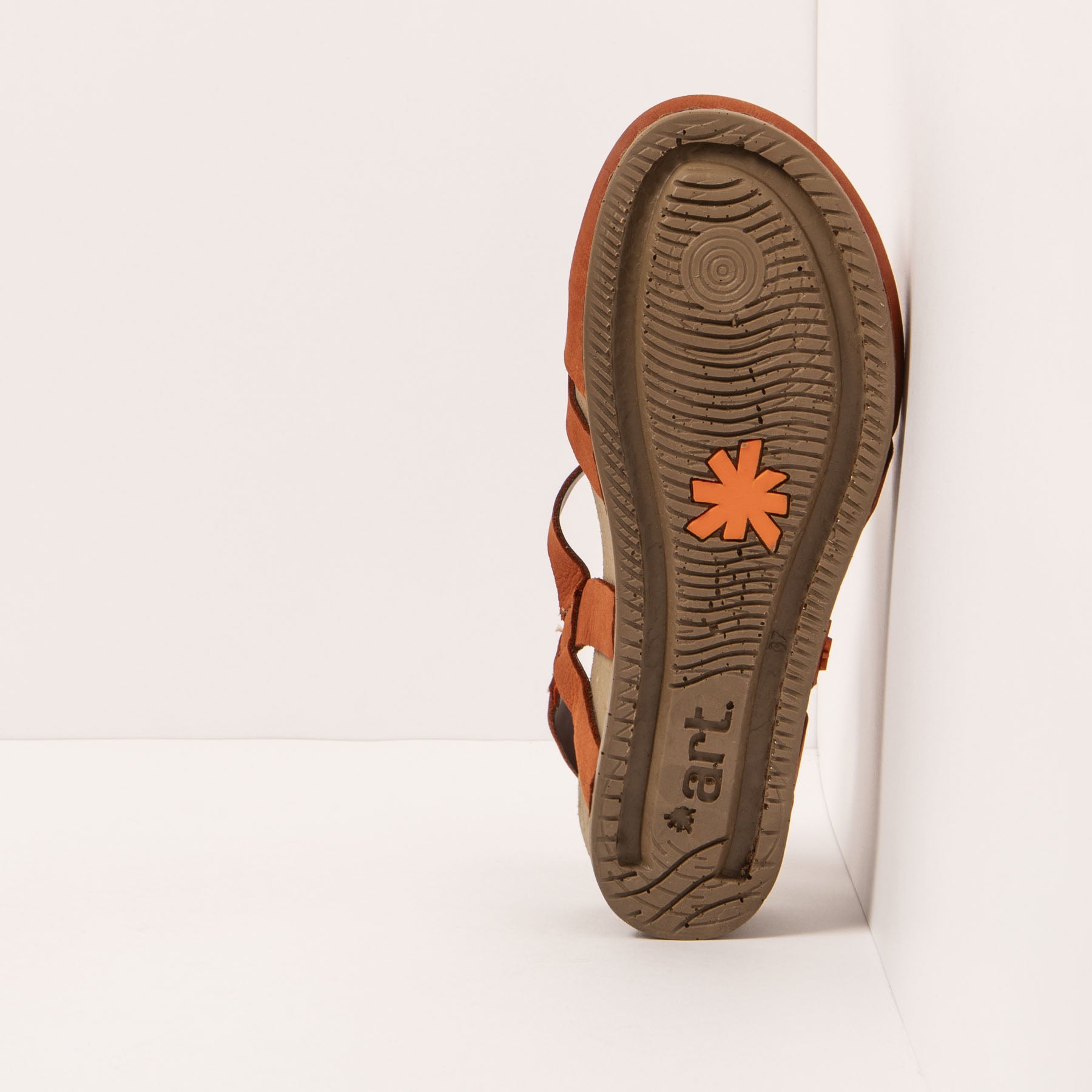 gid://shopify/Product/15693490061644_3