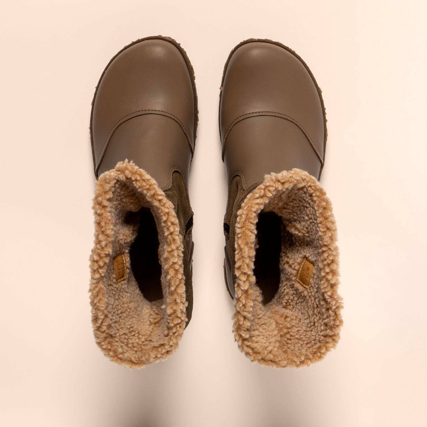 gid://shopify/Product/15700888912204_4