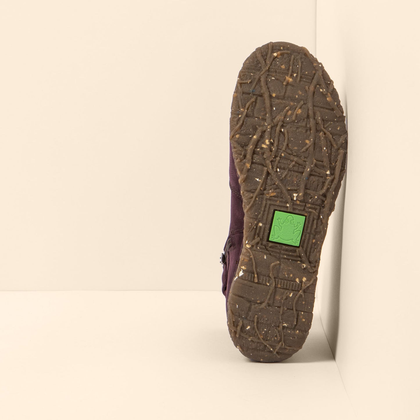 gid://shopify/Product/15700275986764_6