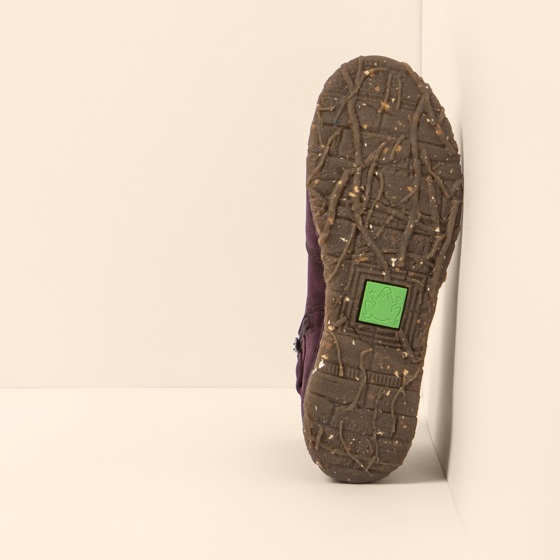 gid://shopify/Product/15700275986764_6