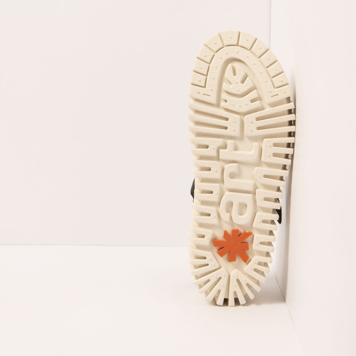 gid://shopify/Product/16172003033420_3