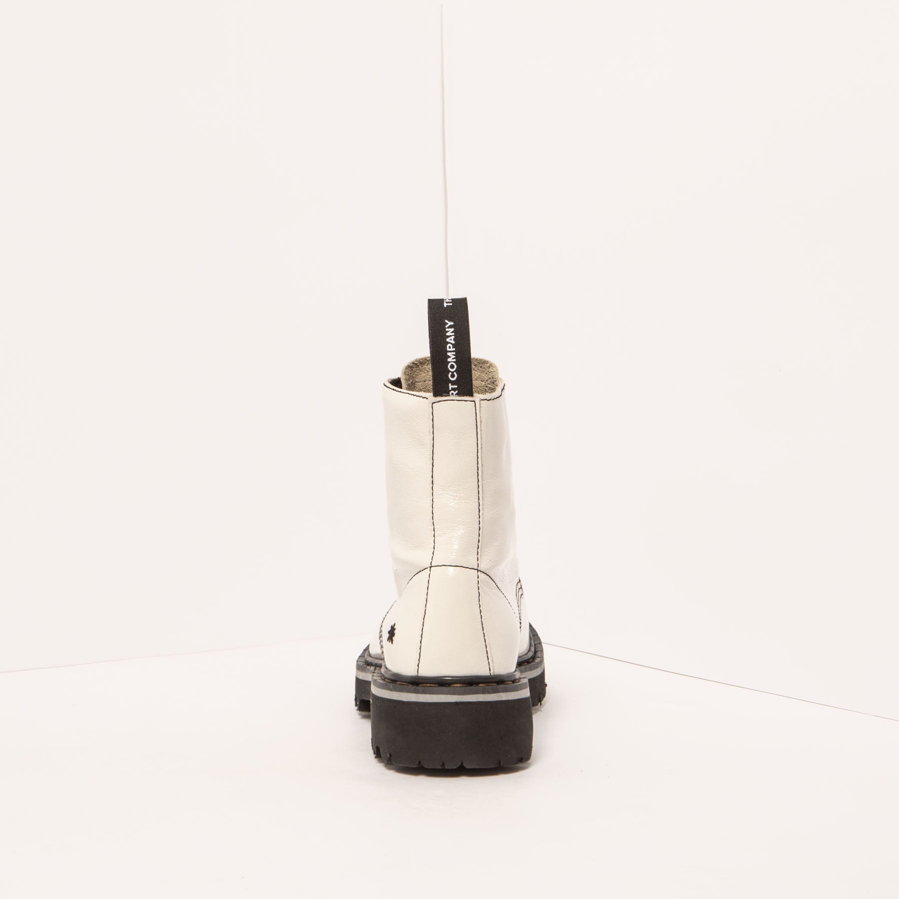 gid://shopify/Product/15785681355084_8