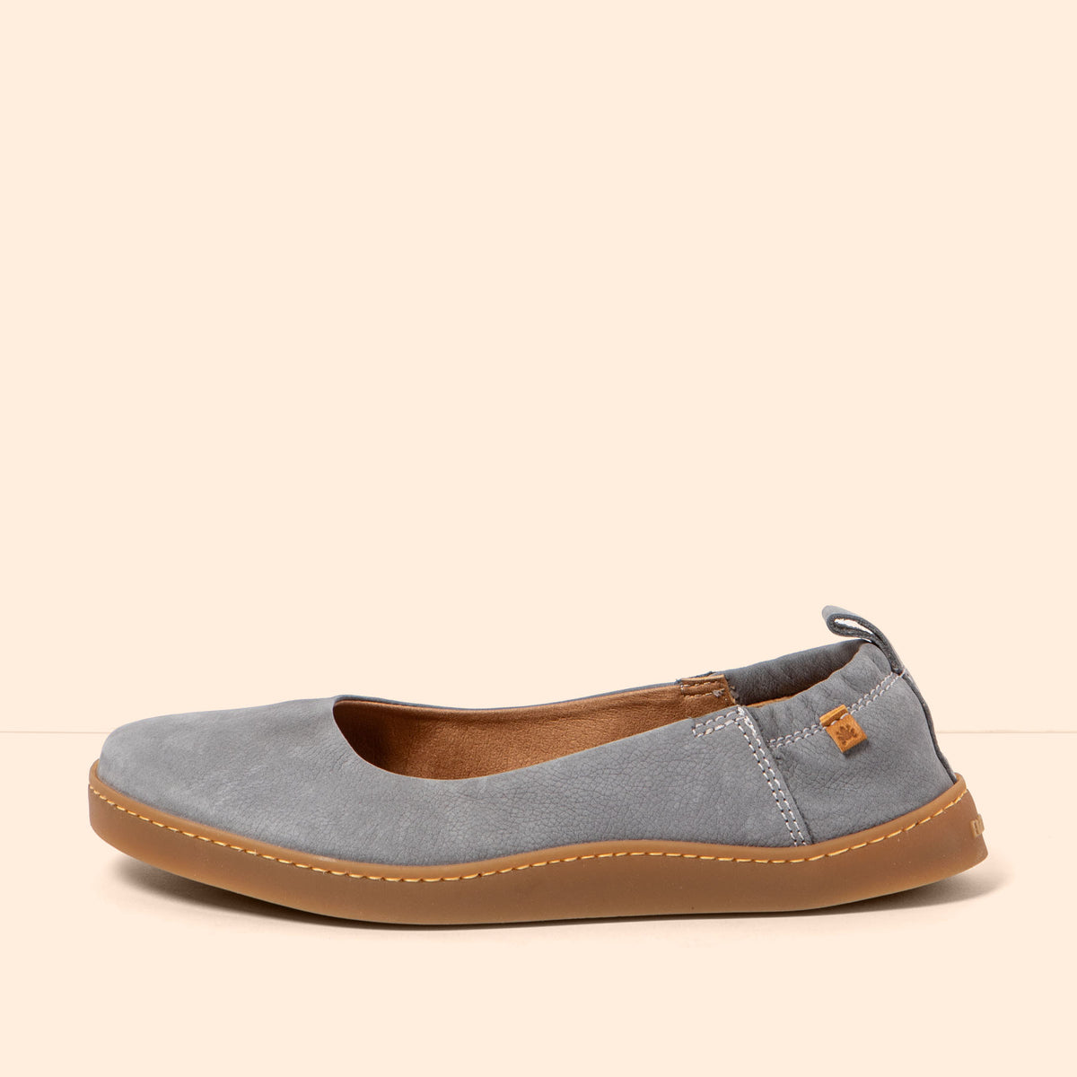 gid://shopify/Product/16124796338508_1