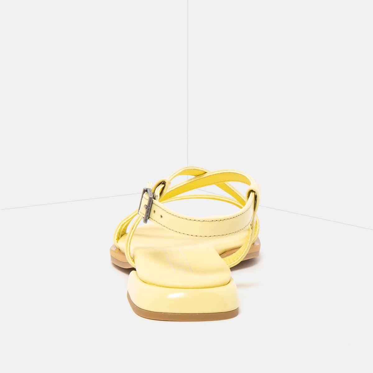 gid://shopify/Product/16173043876172_5