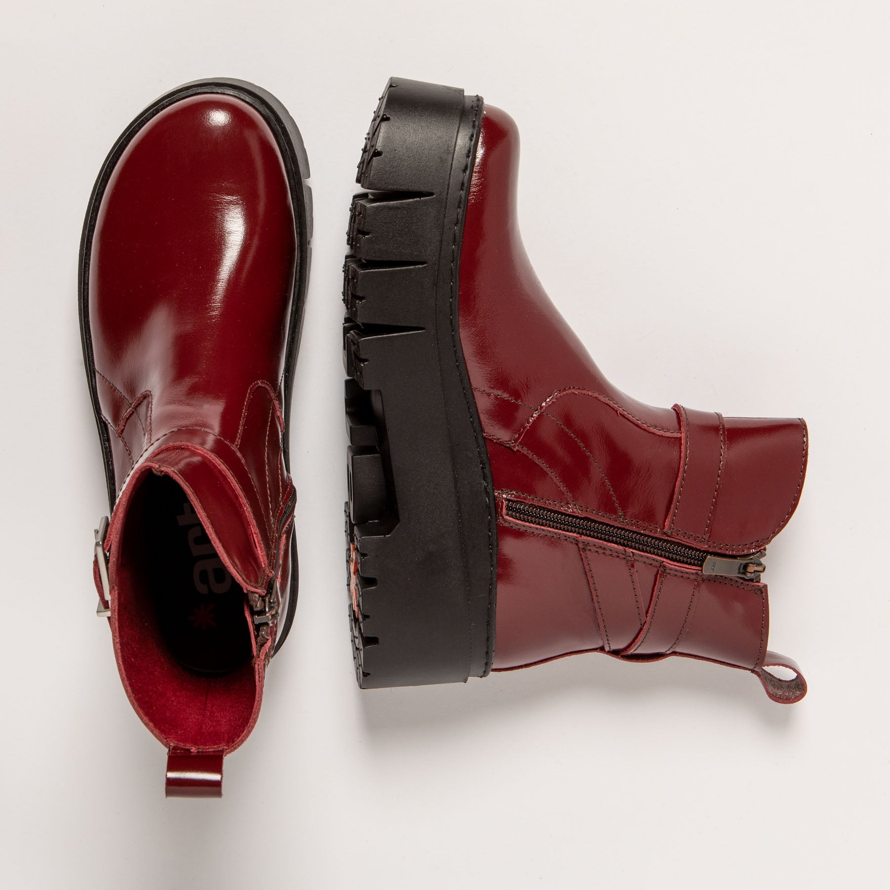 gid://shopify/Product/15694246805836_4