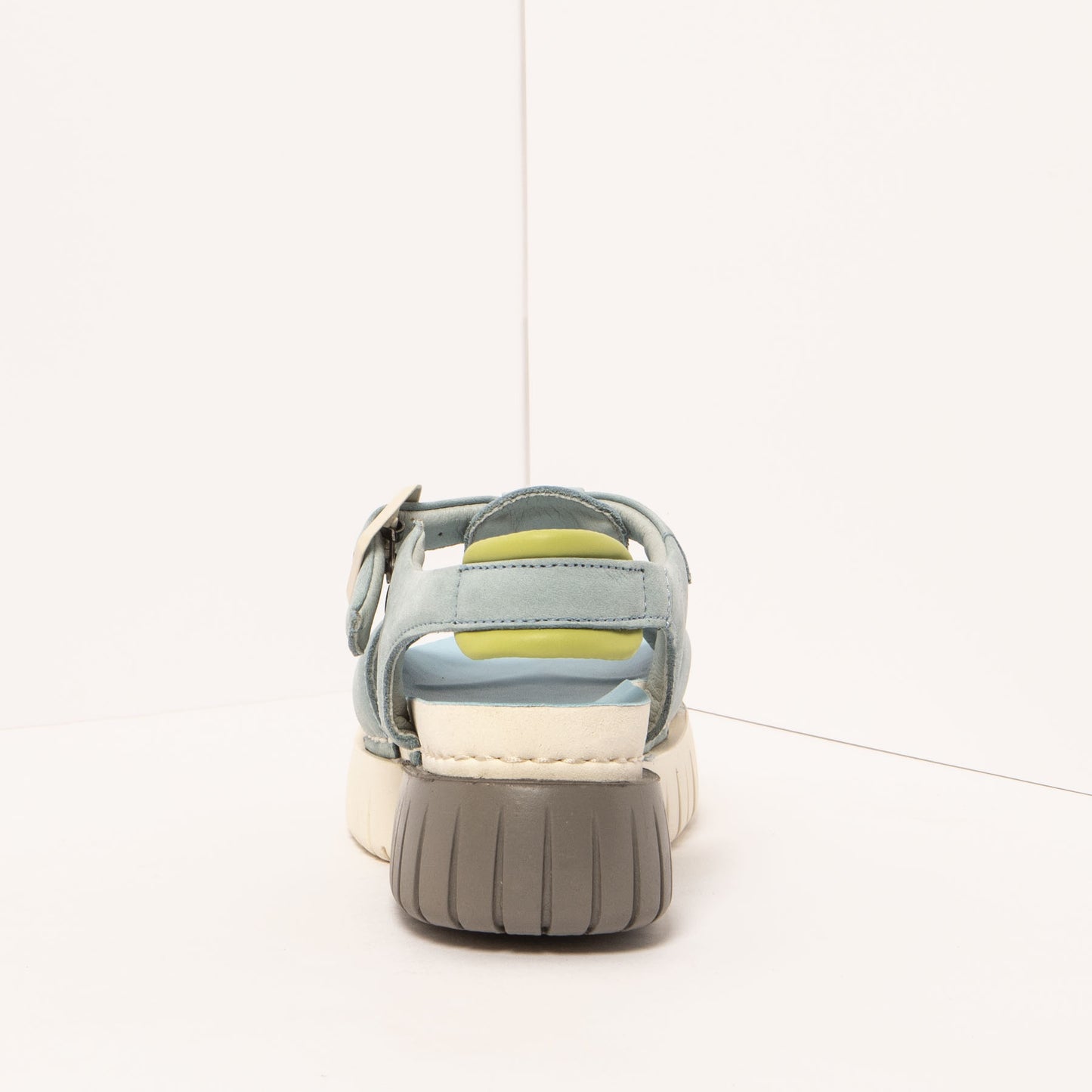 gid://shopify/Product/15693340901708_5