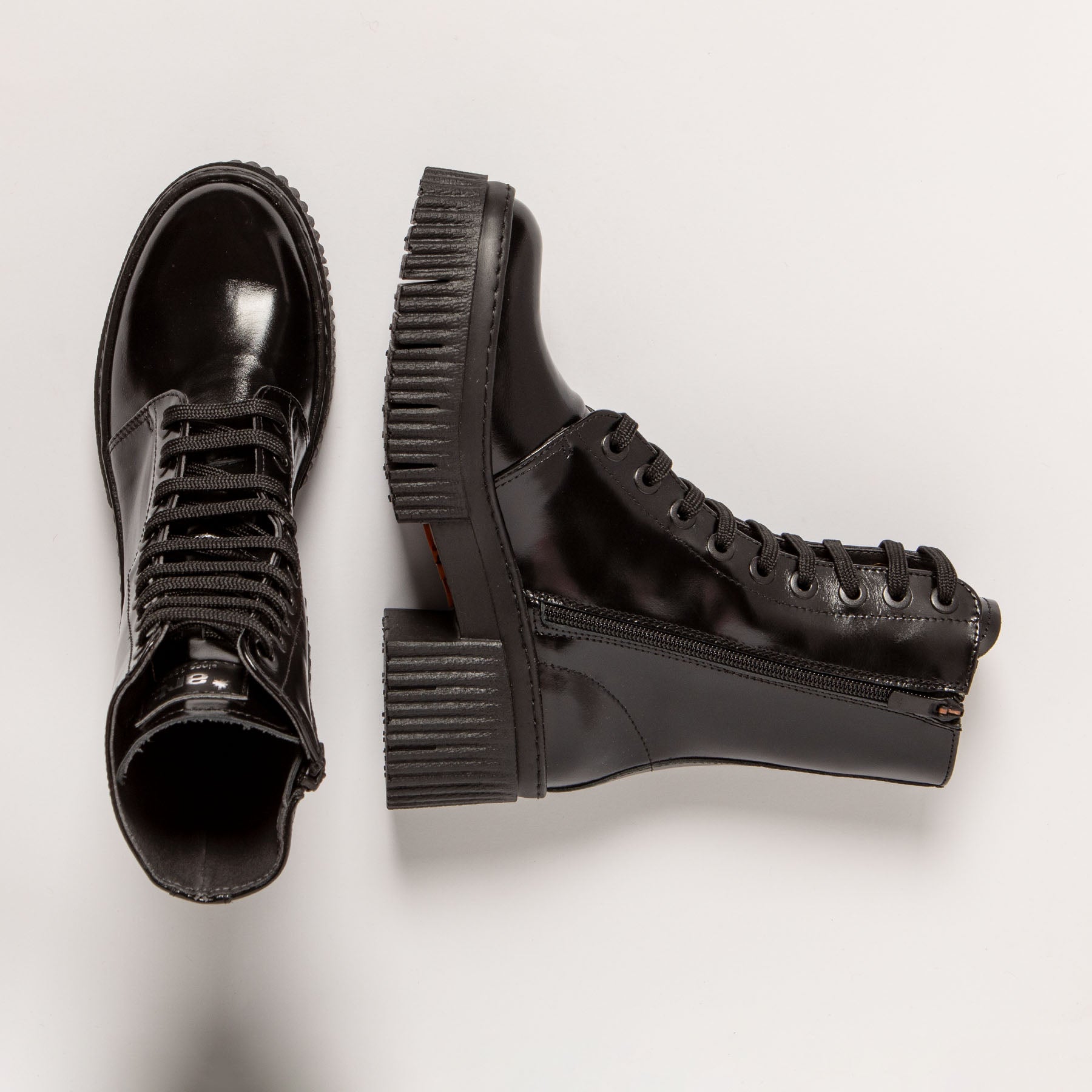 gid://shopify/Product/15693926760780_4