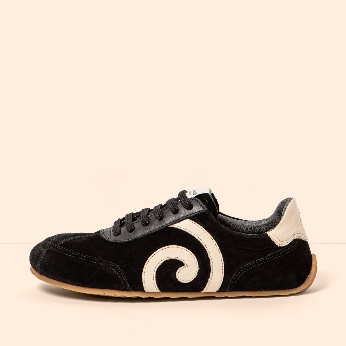 gid://shopify/Product/16124798927180_1