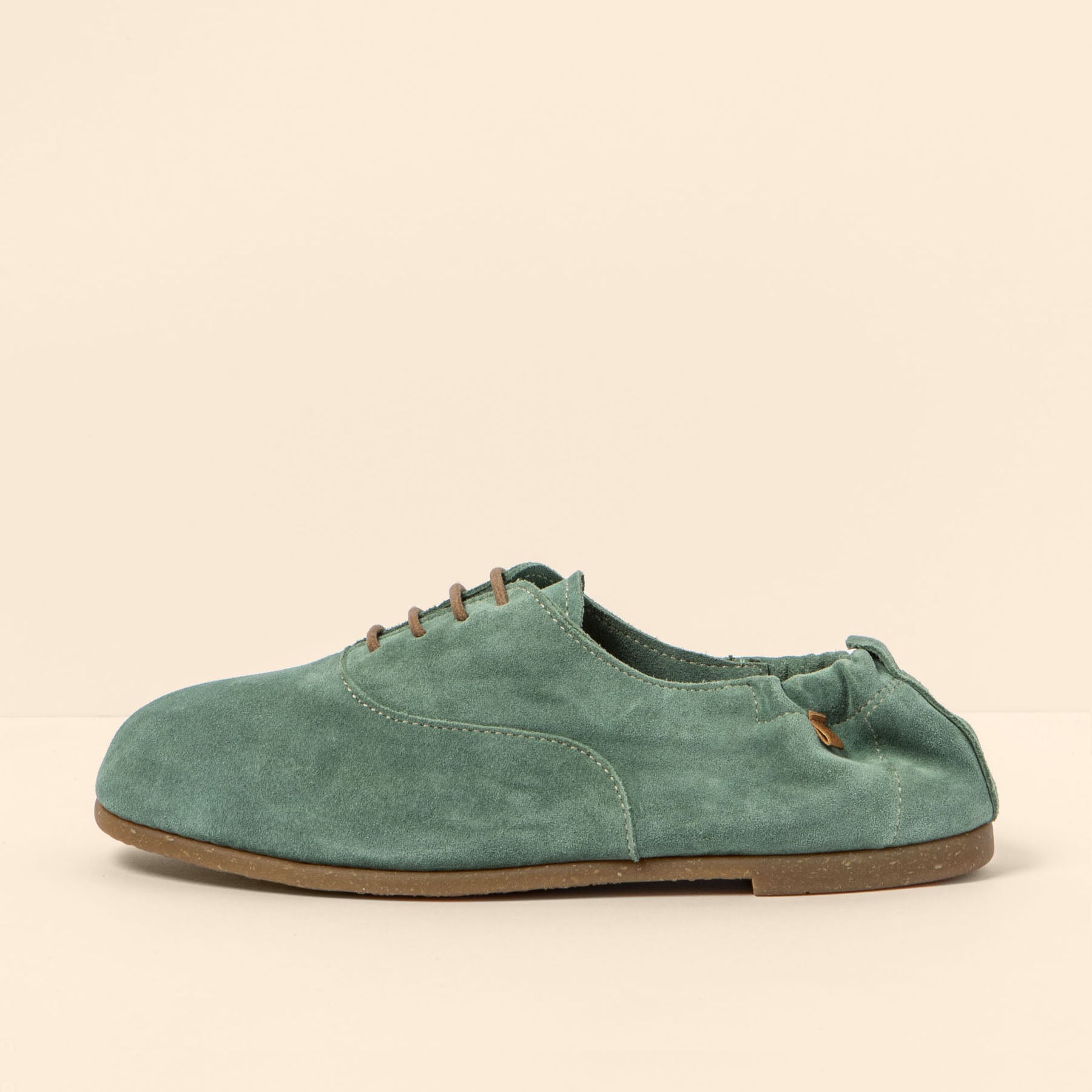 gid://shopify/Product/15700010991948_4
