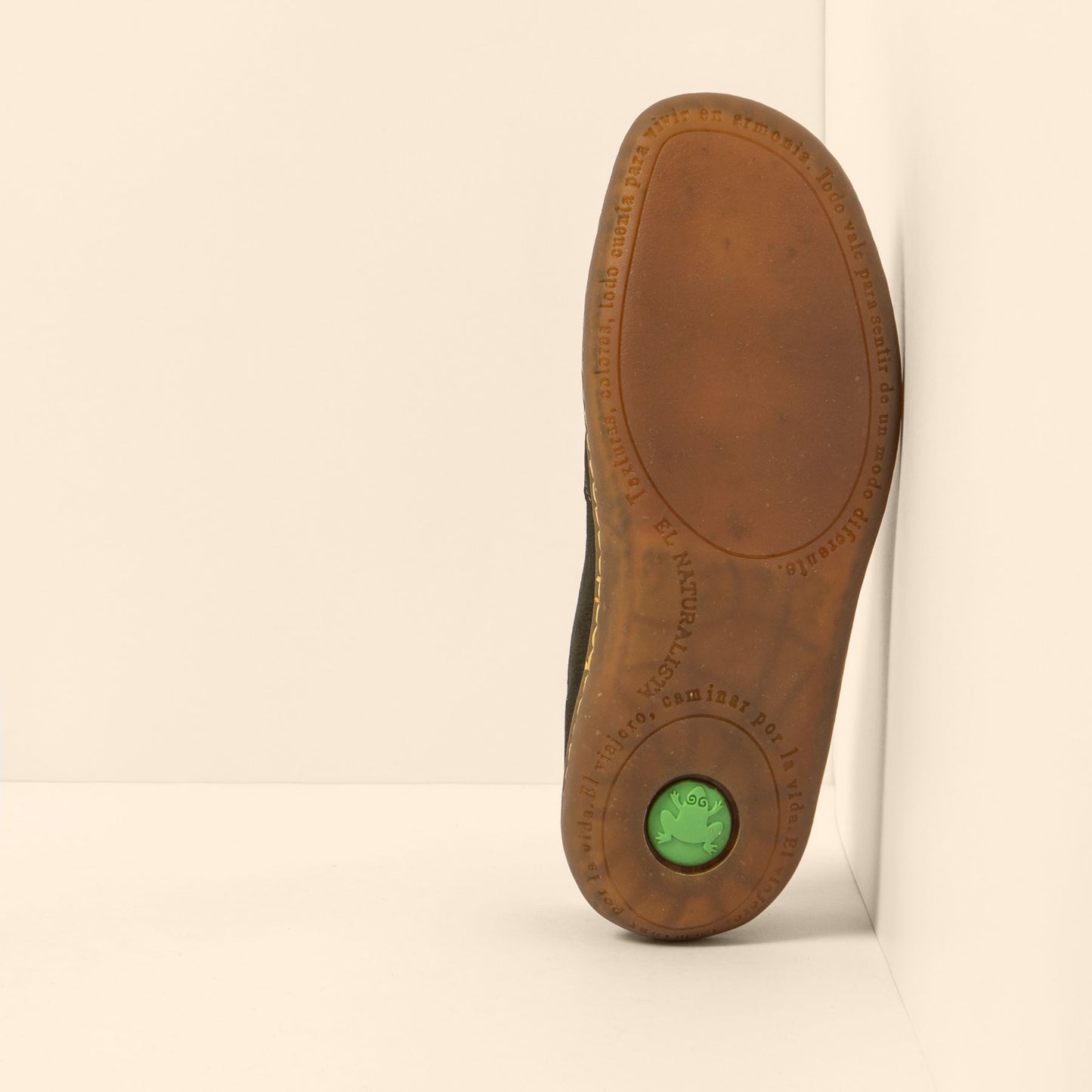 gid://shopify/Product/15700666220876_3