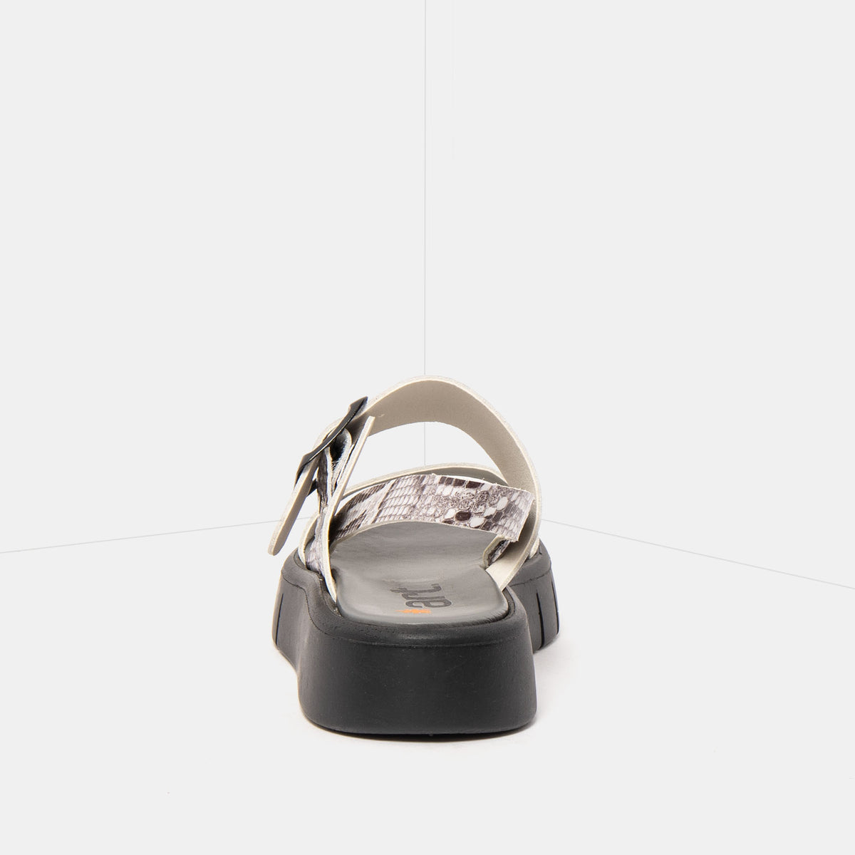 gid://shopify/Product/16172974080332_5