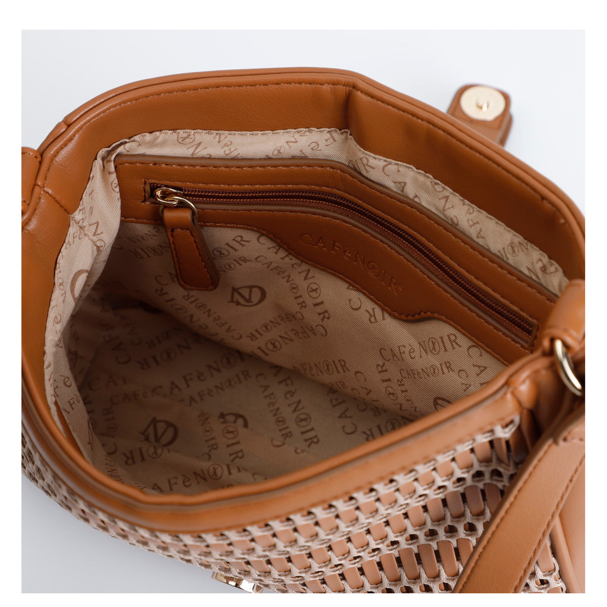 gid://shopify/Product/16121980191052_3