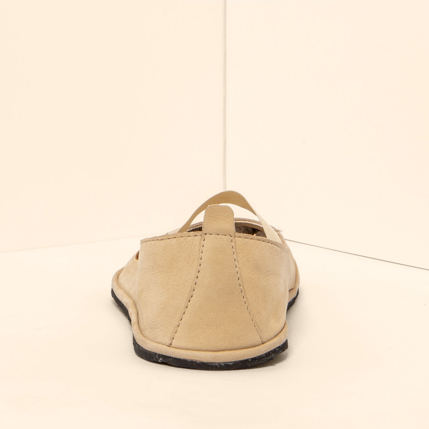 gid://shopify/Product/15700378550604_5