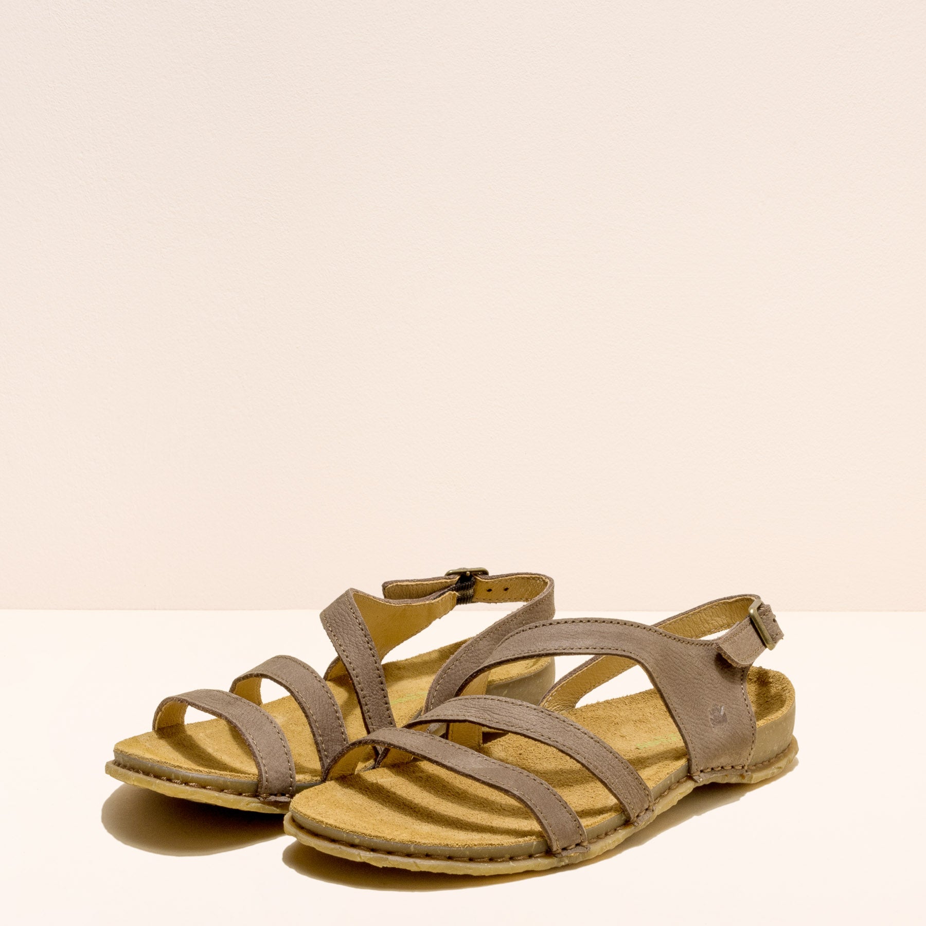 gid://shopify/Product/15700086784332_5